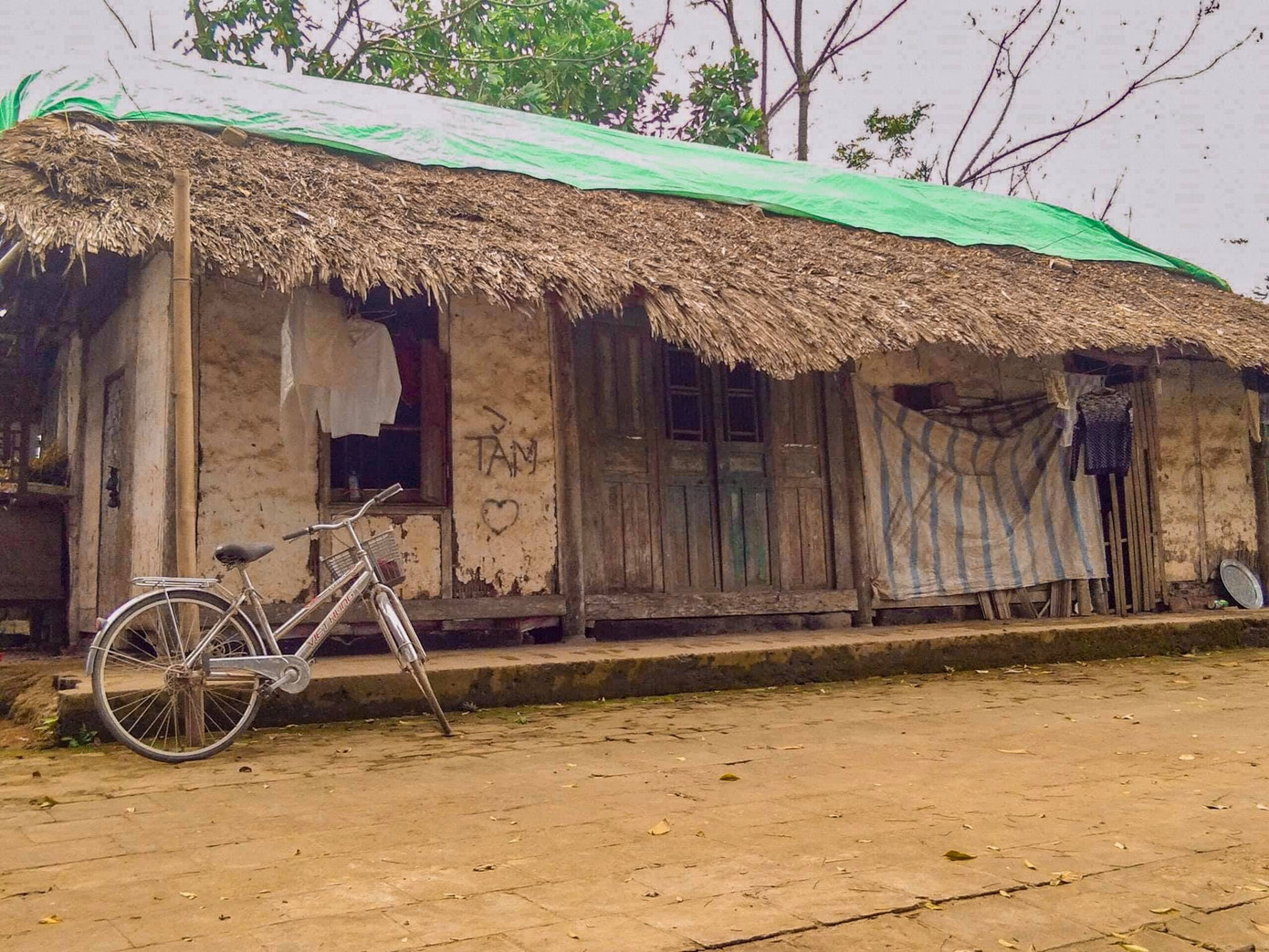 Căn nhà nhỏ nơi nuôi dưỡng ước mơ của bốn chàng trai nghèo.