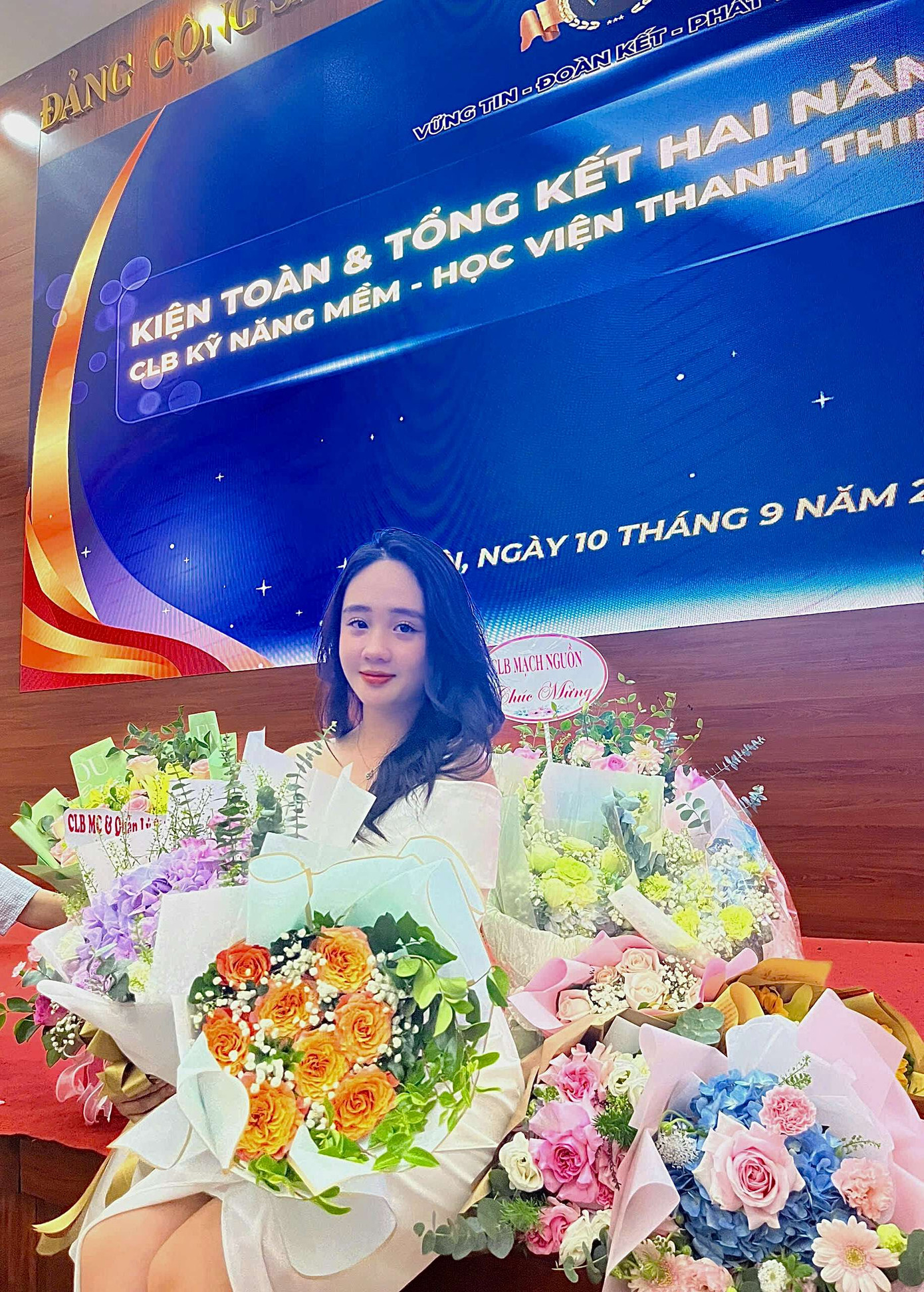 Lâm Anh là Nguyên Phó Chủ nhiệm Thường trực CLB Kỹ năng mềm VYC. Lâm Anh là Nguyên Phó Chủ nhiệm Thường trực CLB Kỹ năng mềm VYC.