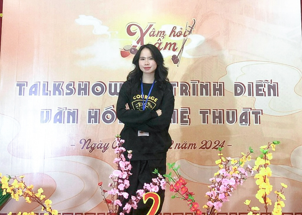 Bạn Thanh Trúc (Trưởng ban Nội dung chương trình “Xâm Hỏi Xẩm”) chia sẻ (Ảnh: Phương Anh) Bạn Thanh Trúc (Trưởng ban Nội dung chương trình “Xâm Hỏi Xẩm”) chia sẻ (Ảnh: Phương Anh)