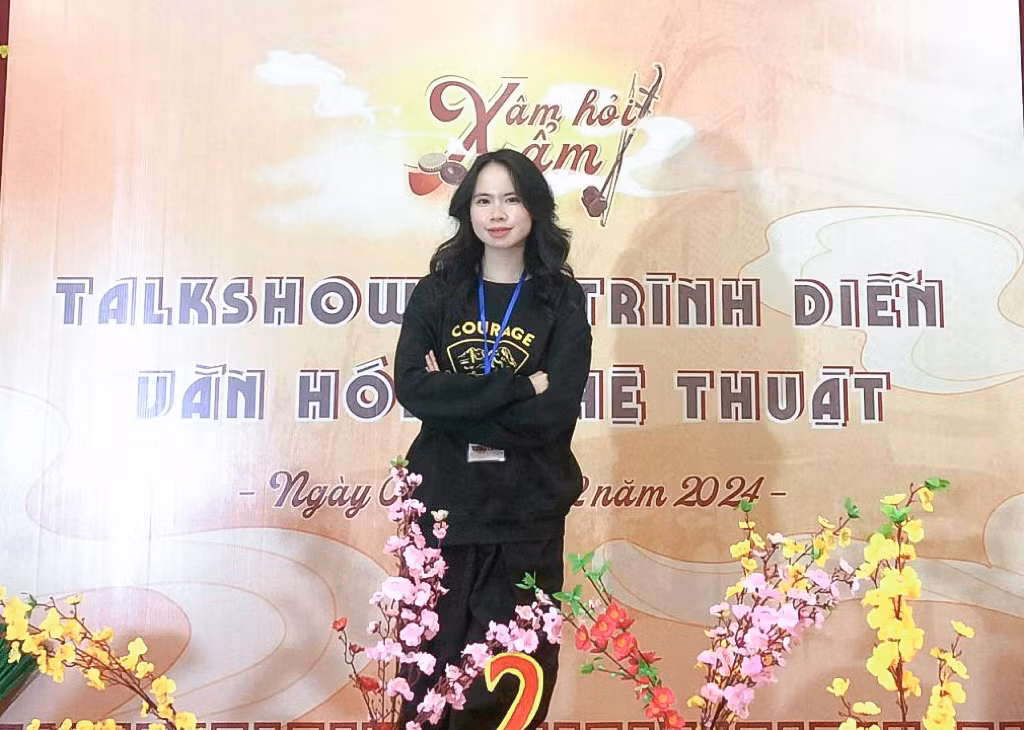 Bạn Thanh Trúc (Trưởng ban Nội dung chương trình “Xâm Hỏi Xẩm”) chia sẻ (Ảnh: Phương Anh) Bạn Thanh Trúc (Trưởng ban Nội dung chương trình “Xâm Hỏi Xẩm”) chia sẻ (Ảnh: Phương Anh)