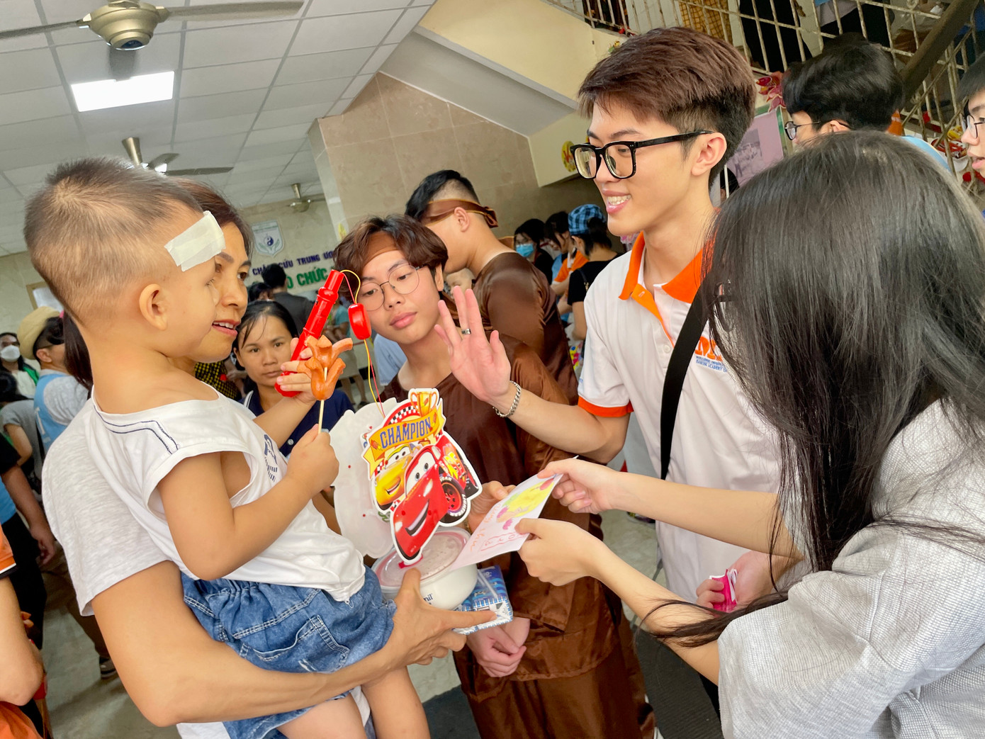 Chàng trai Trần Văn Tiến - tấm gương sáng về tinh thần thiện nguyện của thế hệ trẻ.