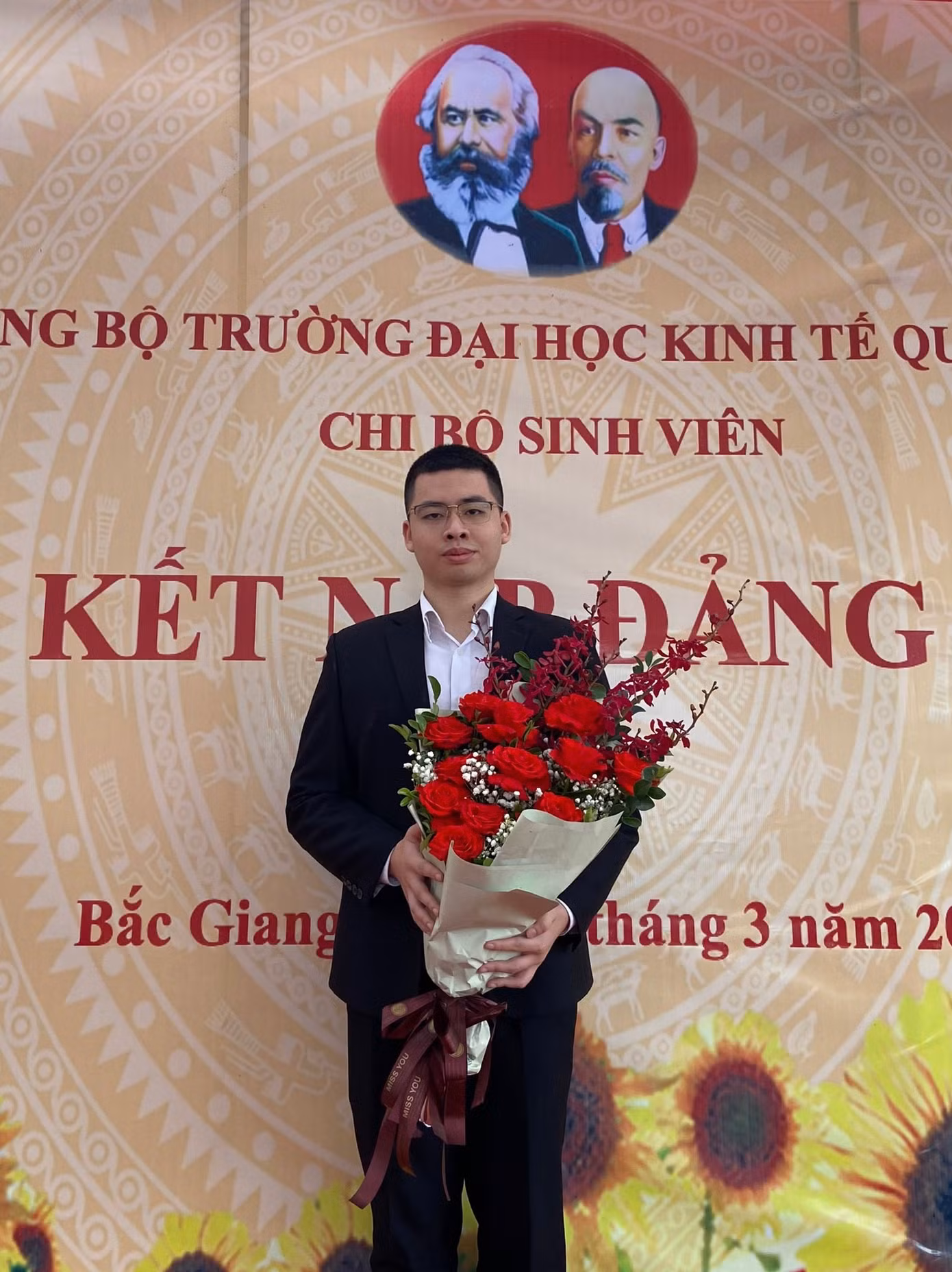 Hải luôn tâm niệm được đóng góp một phần công sức cho cộng đồng.