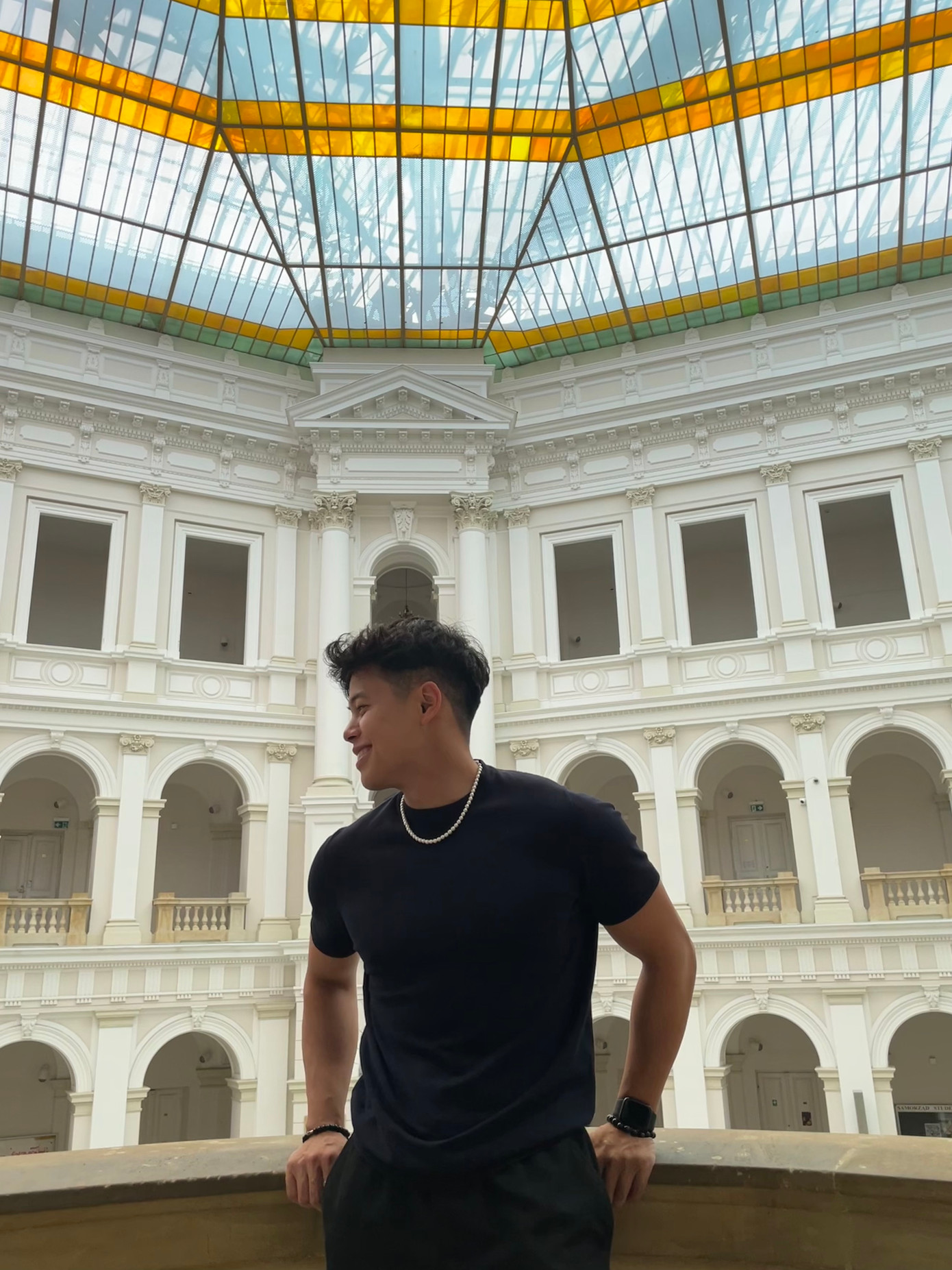 Dũng tốt nghiệp với thành tích nằm trong top 1% của trường Đại học Kinh tế Warsaw (Warsaw School of Economics). Dũng tốt nghiệp với thành tích nằm trong top 1% của trường Đại học Kinh tế Warsaw (Warsaw School of Economics).