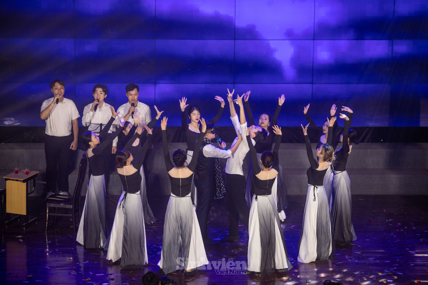 Không chỉ “mãn nhĩ” mà concept thể hiện trong các ca khúc của thí sinh vô cùng ấn tượng.