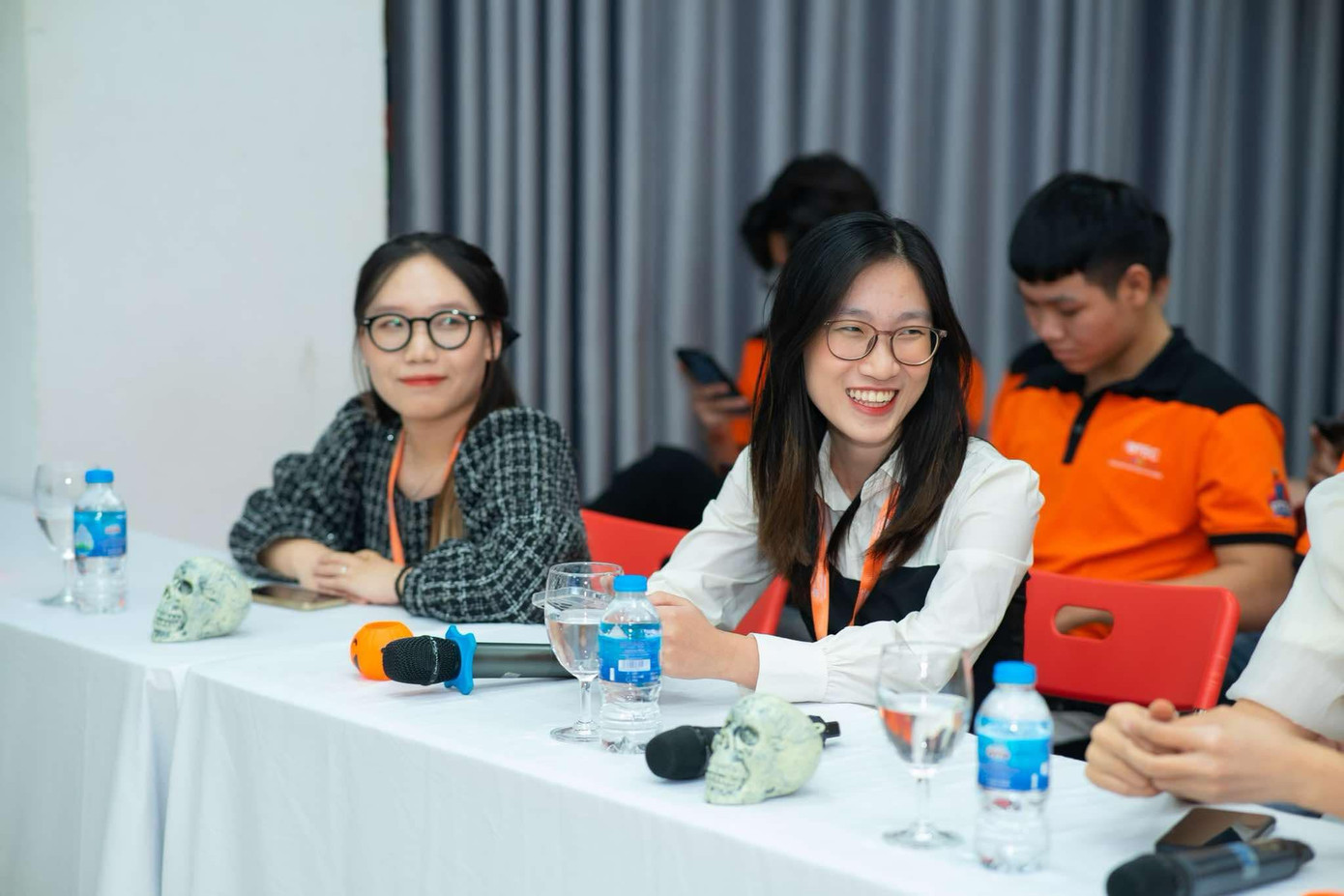 Phương Hà trong vai trò diễn giả workshop do Cao đẳng Anh quốc BTEC FPT tổ chức.