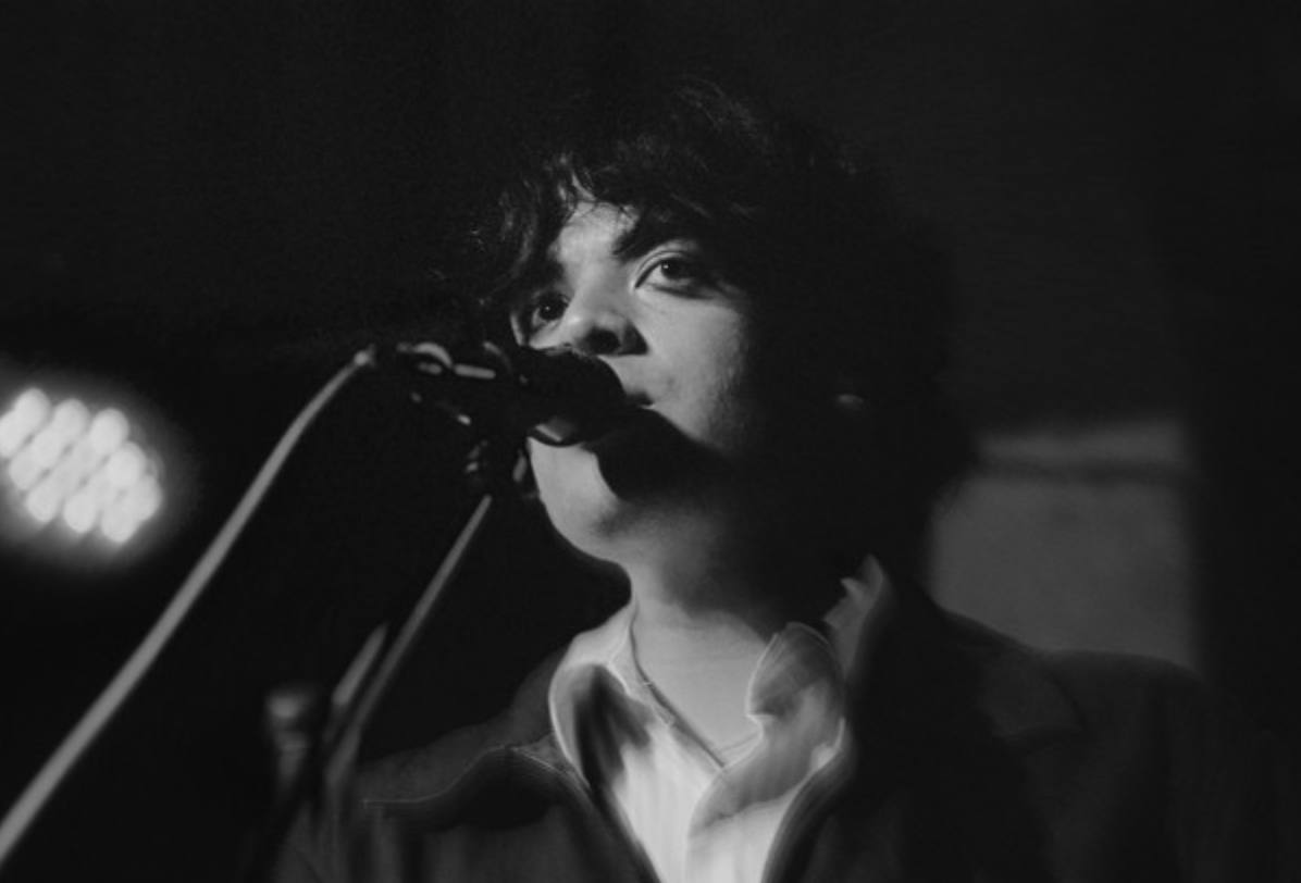 Jayden diễn tại show âm nhạc thường niên của CLB VinUni Harmony. Jayden diễn tại show âm nhạc thường niên của CLB VinUni Harmony.