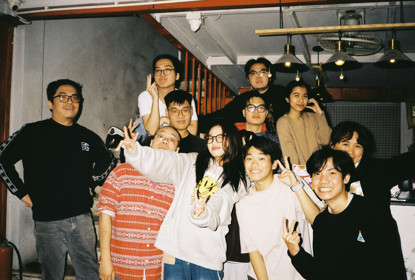 Công việc đầu tiên của Trang tại lab “film”, nơi luôn ngập tràn tiếng cười cùng các anh chị em đồng nghiệp. Công việc đầu tiên của Trang tại lab “film”, nơi luôn ngập tràn tiếng cười cùng các anh chị em đồng nghiệp.