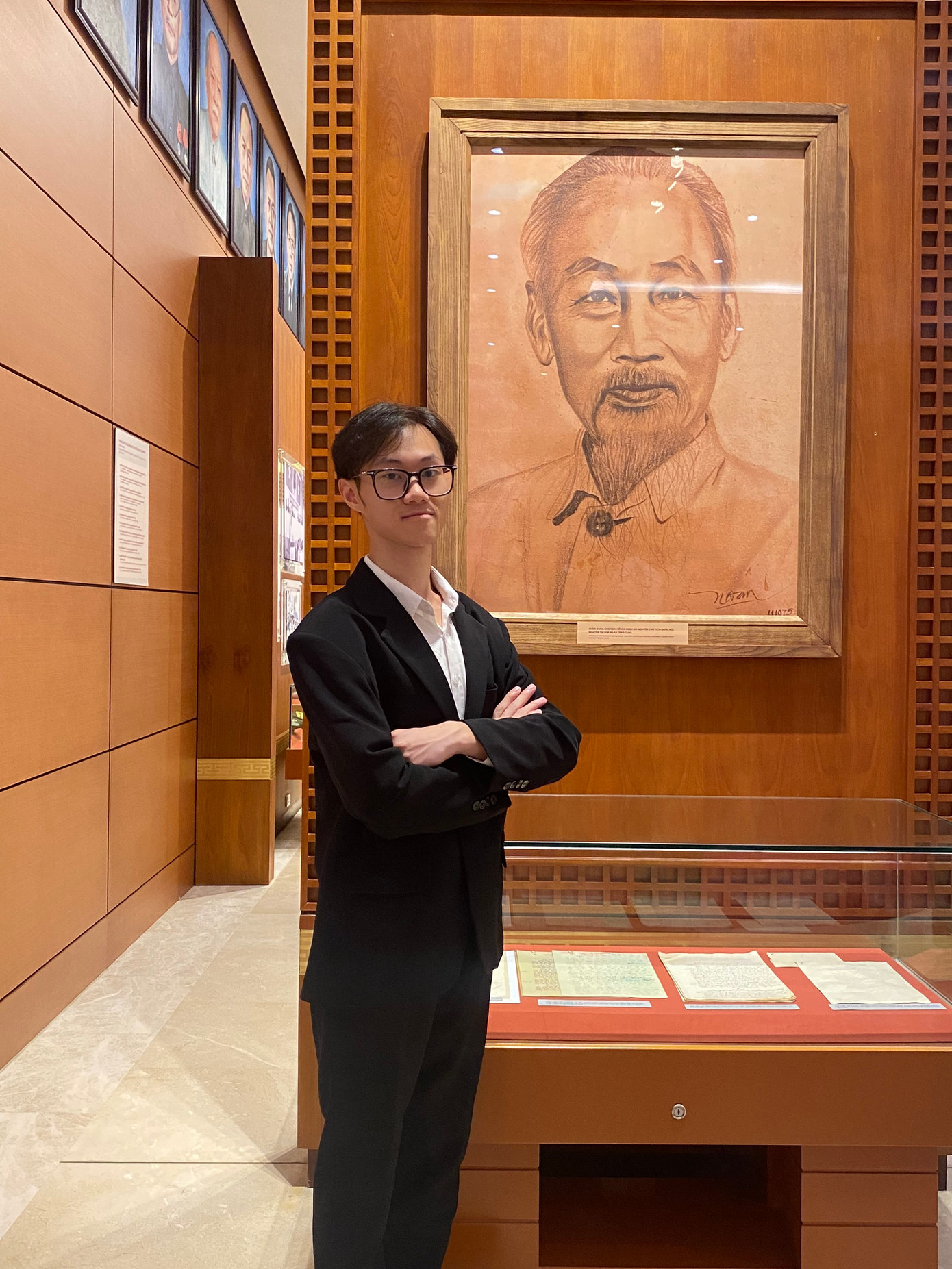 Tiến Đạt đạt danh hiệu Sinh viên 5 tốt trong hai năm liên tiếp, vinh dự nhận bằng khen Gương mặt trẻ tiêu biểu cấp cơ sở năm 2023. Tiến Đạt đạt danh hiệu Sinh viên 5 tốt trong hai năm liên tiếp, vinh dự nhận bằng khen Gương mặt trẻ tiêu biểu cấp cơ sở năm 2023.