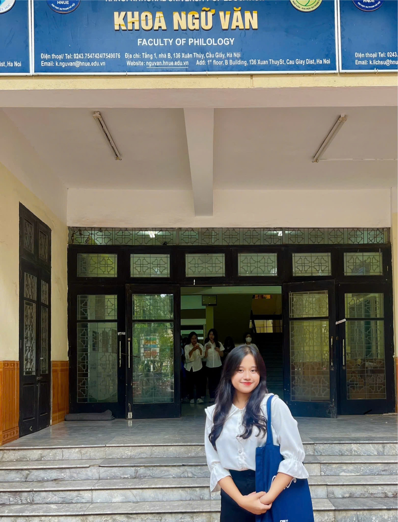 Với Hạnh Nguyên, đi trên con đường thầm lặng dệt nên những ước mơ của nghề giáo, việc thắp sáng ngọn lửa tri thức trong tim mỗi thế hệ học trò là mục tiêu mà cô nàng hướng tới.