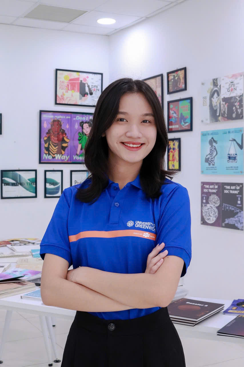 Bùi Hiếu Ngân vừa hoàn thành chương trình học chuyên ngành Quản trị Kinh doanh với tấm bằng Xuất sắc tại Đại học Greenwich Việt Nam TP. Hồ Chí Minh.