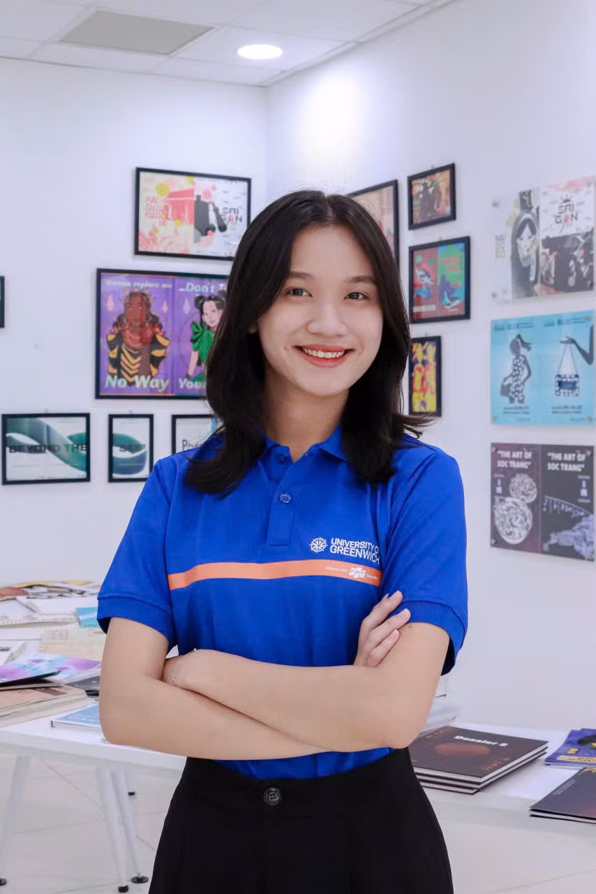 Bùi Hiếu Ngân vừa hoàn thành chương trình học chuyên ngành Quản trị Kinh doanh với tấm bằng Xuất sắc tại Đại học Greenwich Việt Nam TP. Hồ Chí Minh. Bùi Hiếu Ngân vừa hoàn thành chương trình học chuyên ngành Quản trị Kinh doanh với tấm bằng Xuất sắc tại Đại học Greenwich Việt Nam TP. Hồ Chí Minh.