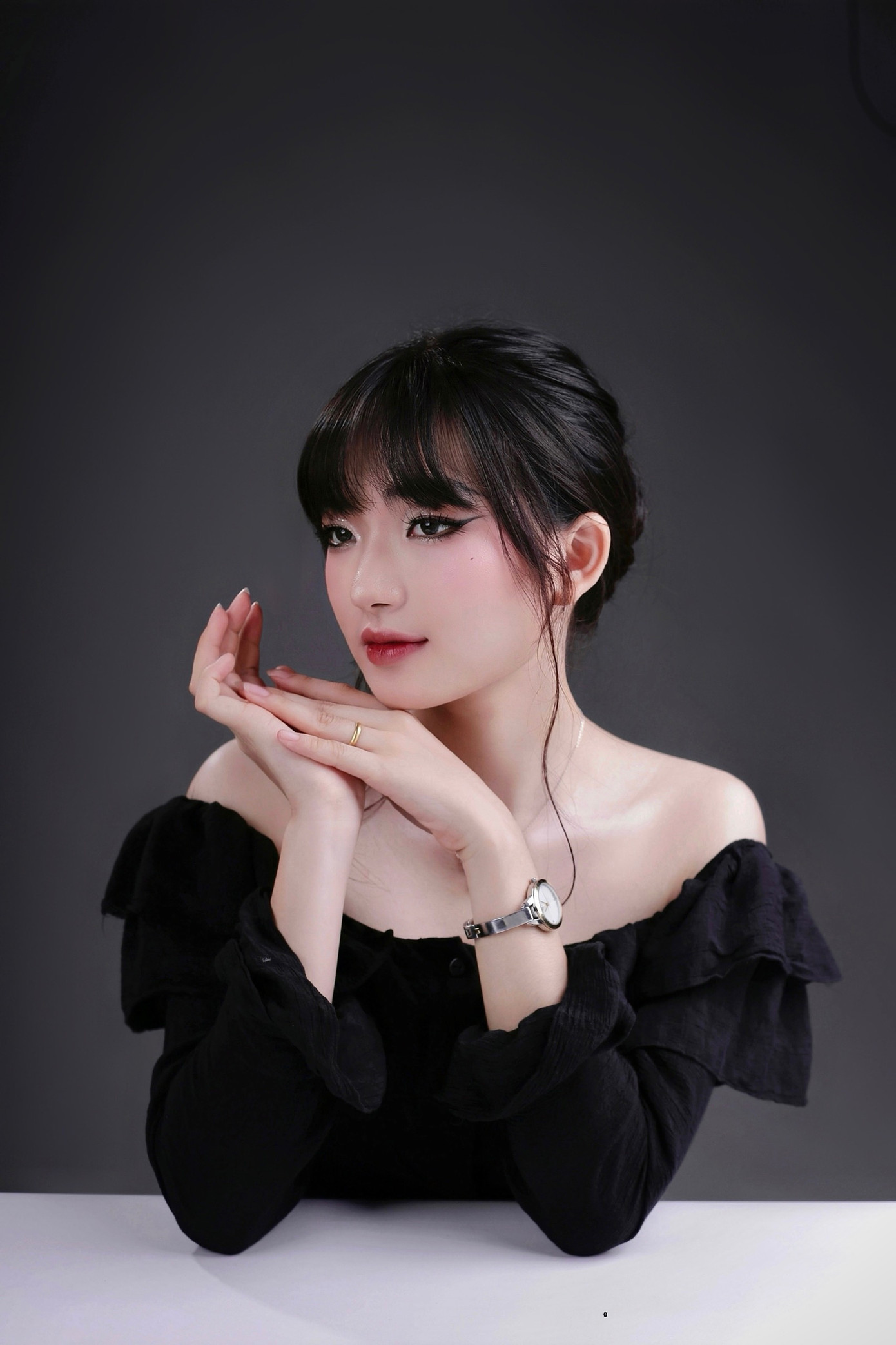 Nữ sinh luôn cố gắng để trở thành phiên bản tốt nhất của bản thân.