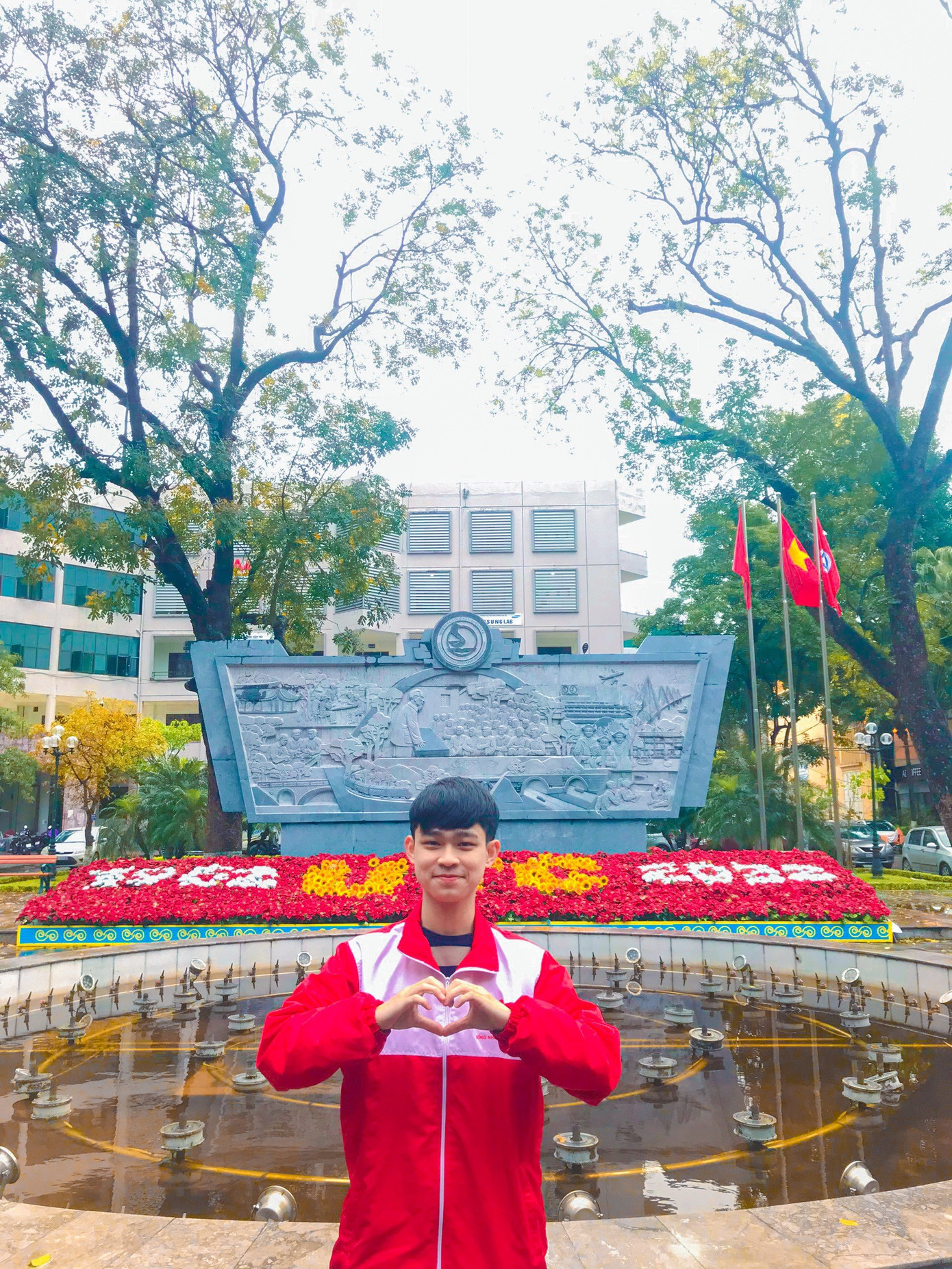 Trịnh Ngọc Mạnh (sinh năm 2002) là người con của mảnh đất Cẩm Giàng, tỉnh Hải Dương.