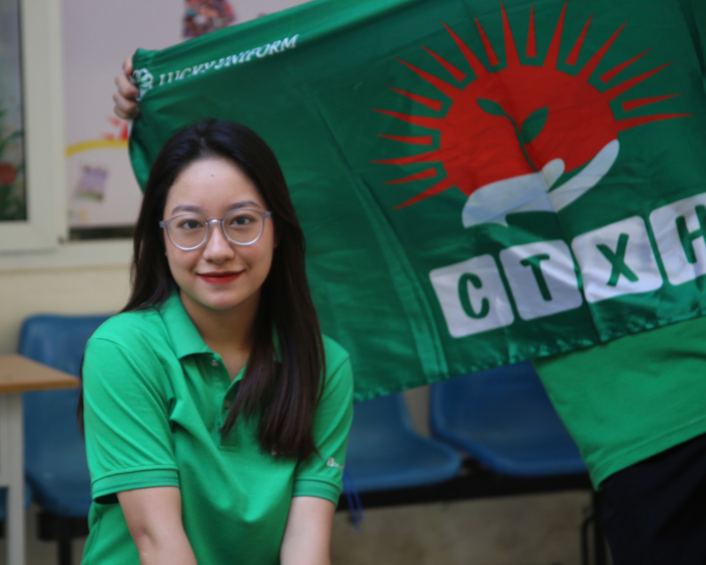 Đinh Bùi Mỹ Hạnh - Đội trưởng Đội sinh viên làm Công tác xã hội USSH. Đinh Bùi Mỹ Hạnh - Đội trưởng Đội sinh viên làm Công tác xã hội USSH.