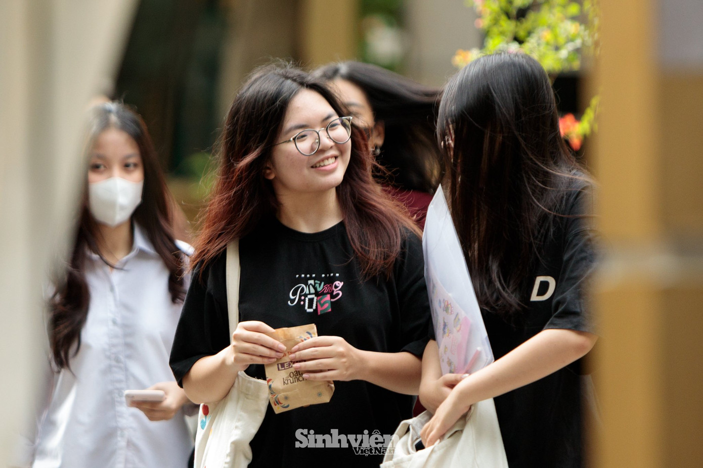 Các sĩ tử 2006 là khoá cuối cùng dự thi tốt nghiệp THPT theo Chương trình giáo dục phổ thông 2006. Từ năm 2025, kỳ thi tốt nghiệp THPT sẽ thay đổi theo Chương trình giáo dục phổ thông 2018 với nhiều đổi mới từ hệ thống kiến thức tới phương án thi.