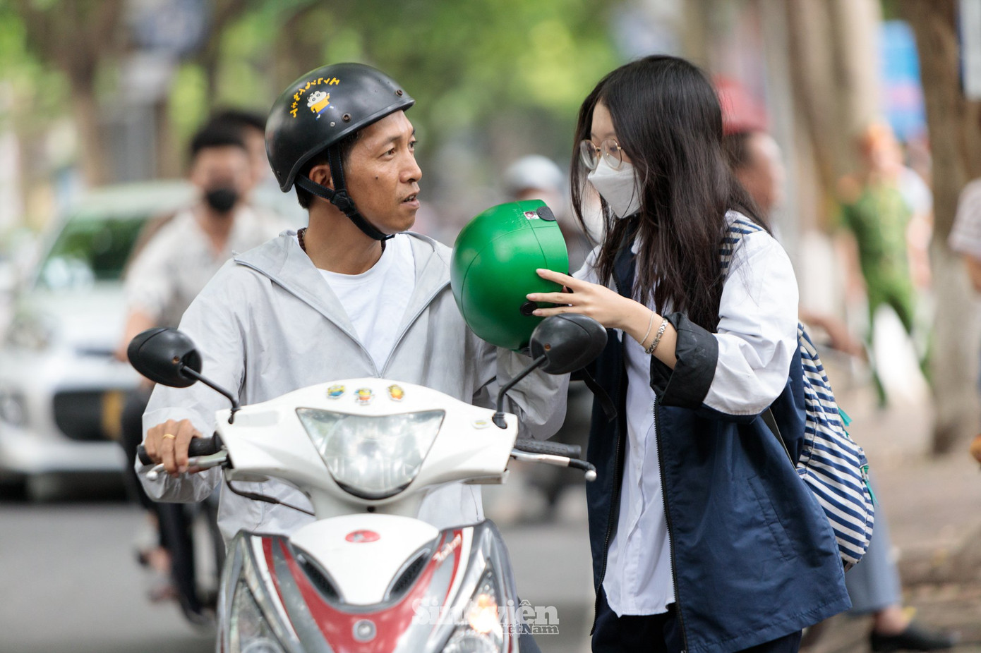 Sáng mai 27/6, các thí sinh sẽ bước vào môn thi đầu tiên, môn Ngữ Văn. Thời gian làm bài 120 phút, bắt đầu từ 7 giờ 30.