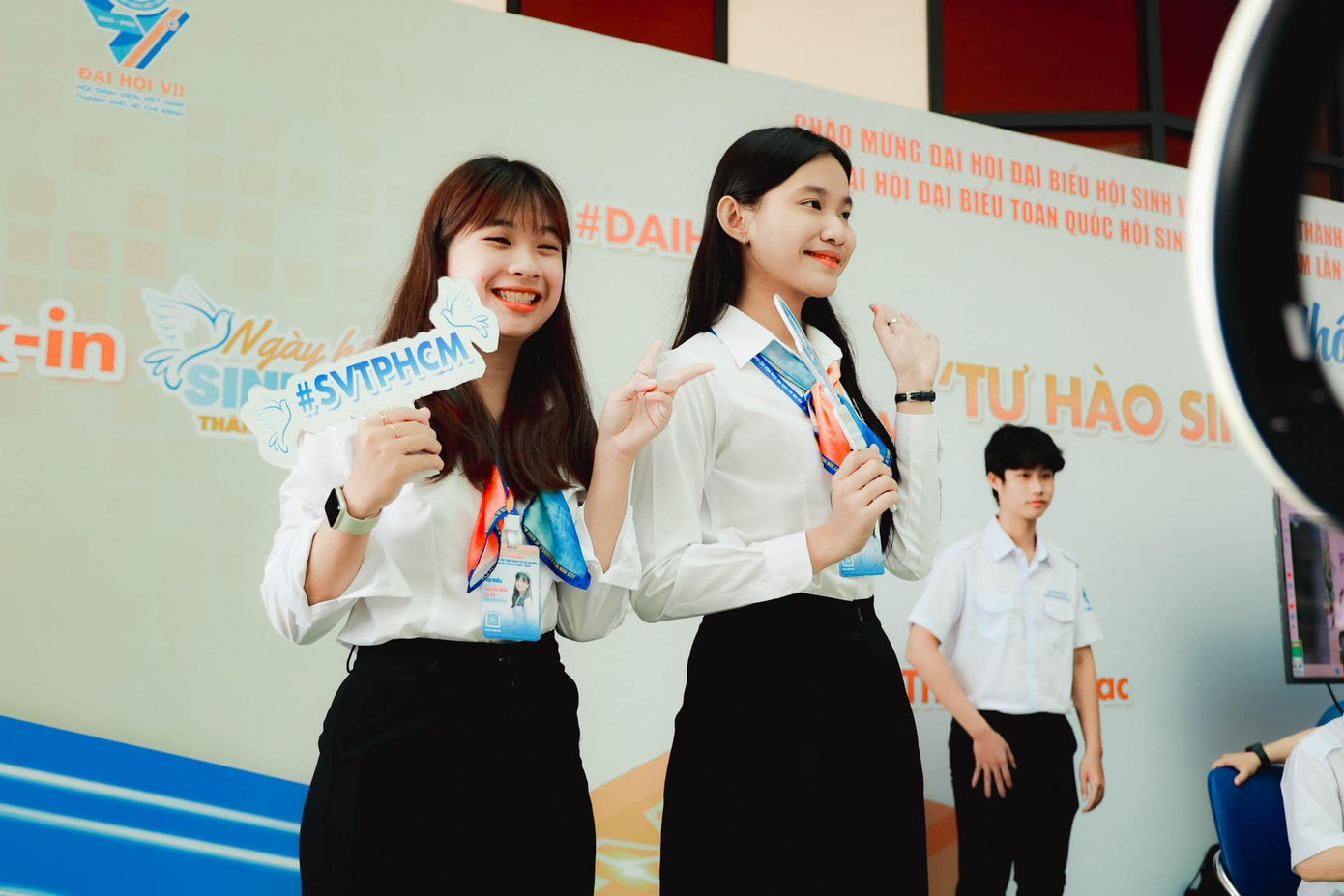 Hiếu Ngân là đại biểu tham dự Đại hội đại biểu Hội Sinh viên Việt Nam TP. Hồ Chí Minh lần thứ VII, nhiệm kỳ 2023 - 2028.