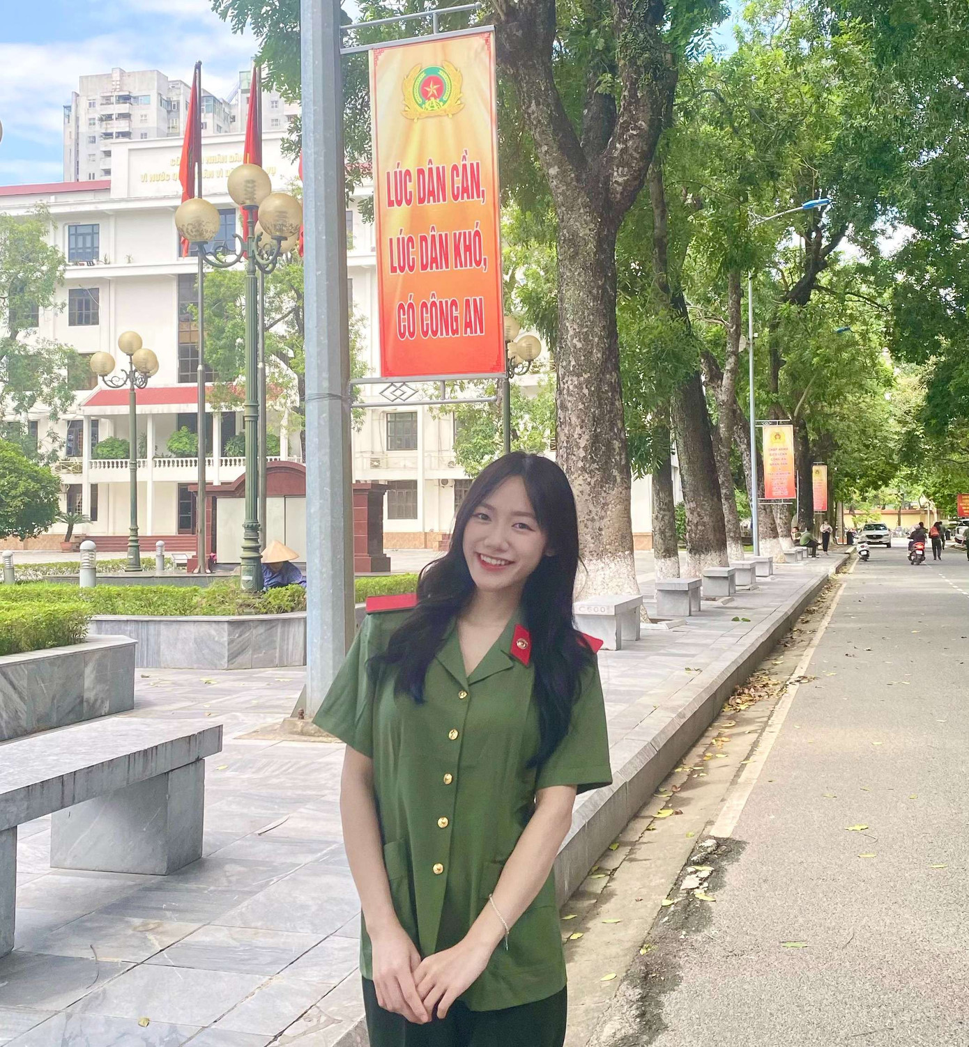 Hoàng Thị Hoài là sinh viên ngành Nghiệp vụ an ninh, Học viện An ninh Nhân dân. Hoàng Thị Hoài là sinh viên ngành Nghiệp vụ an ninh, Học viện An ninh Nhân dân.