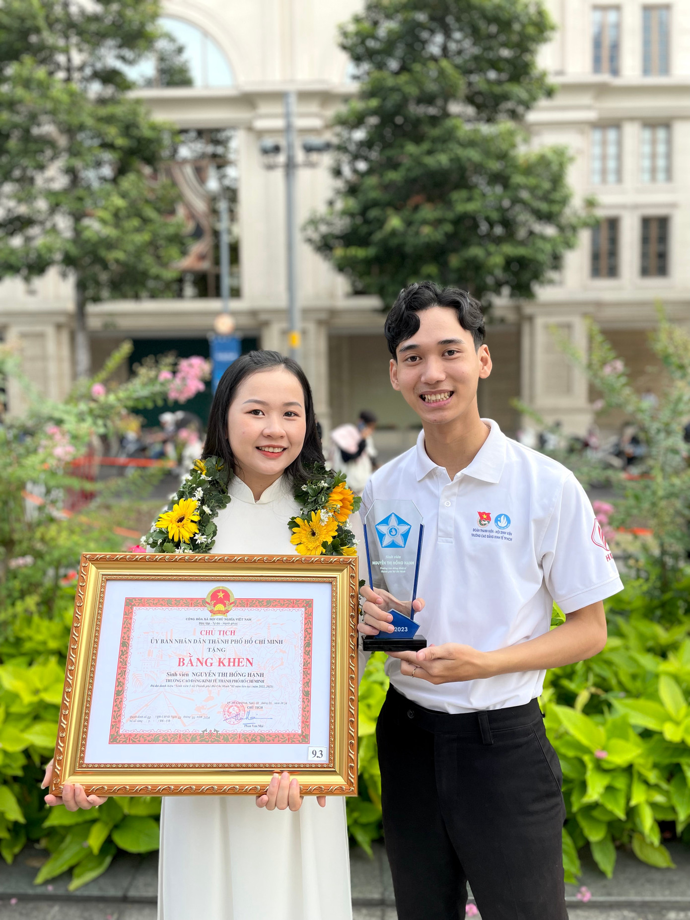 Hồng Hạnh đạt danh hiệu Sinh viên 5 Tốt TP. HCM 2 năm liên tục (năm 2022, 2023).