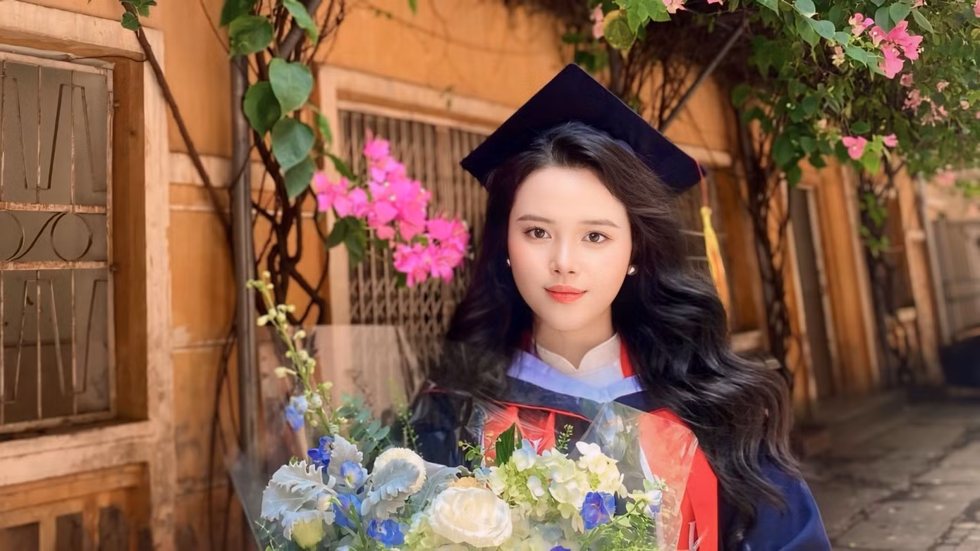 Ngọc Lan trong ngày tốt nghiệp đại học hồi đầu tháng 7/2024.