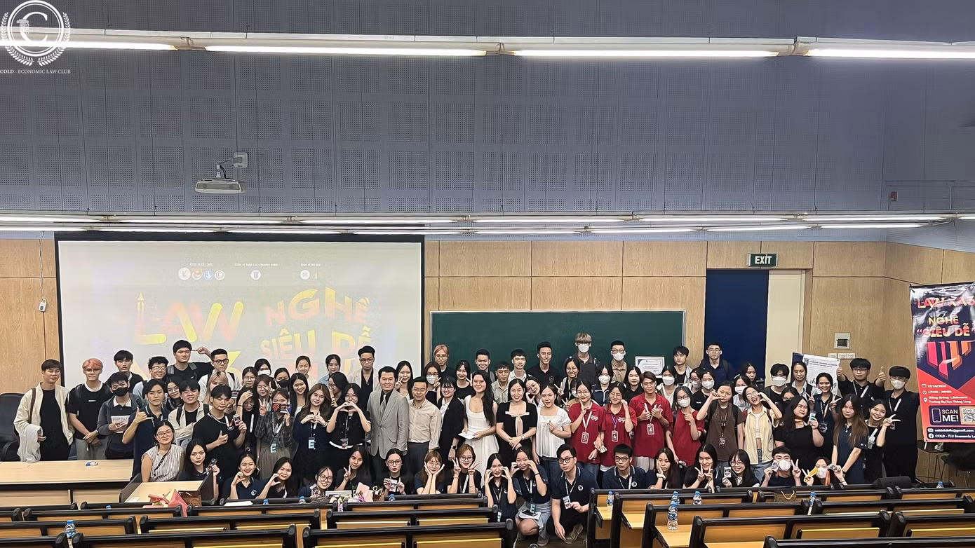 Câu lạc bộ Nghề Luật tại Học viện Phụ nữ Việt Nam.