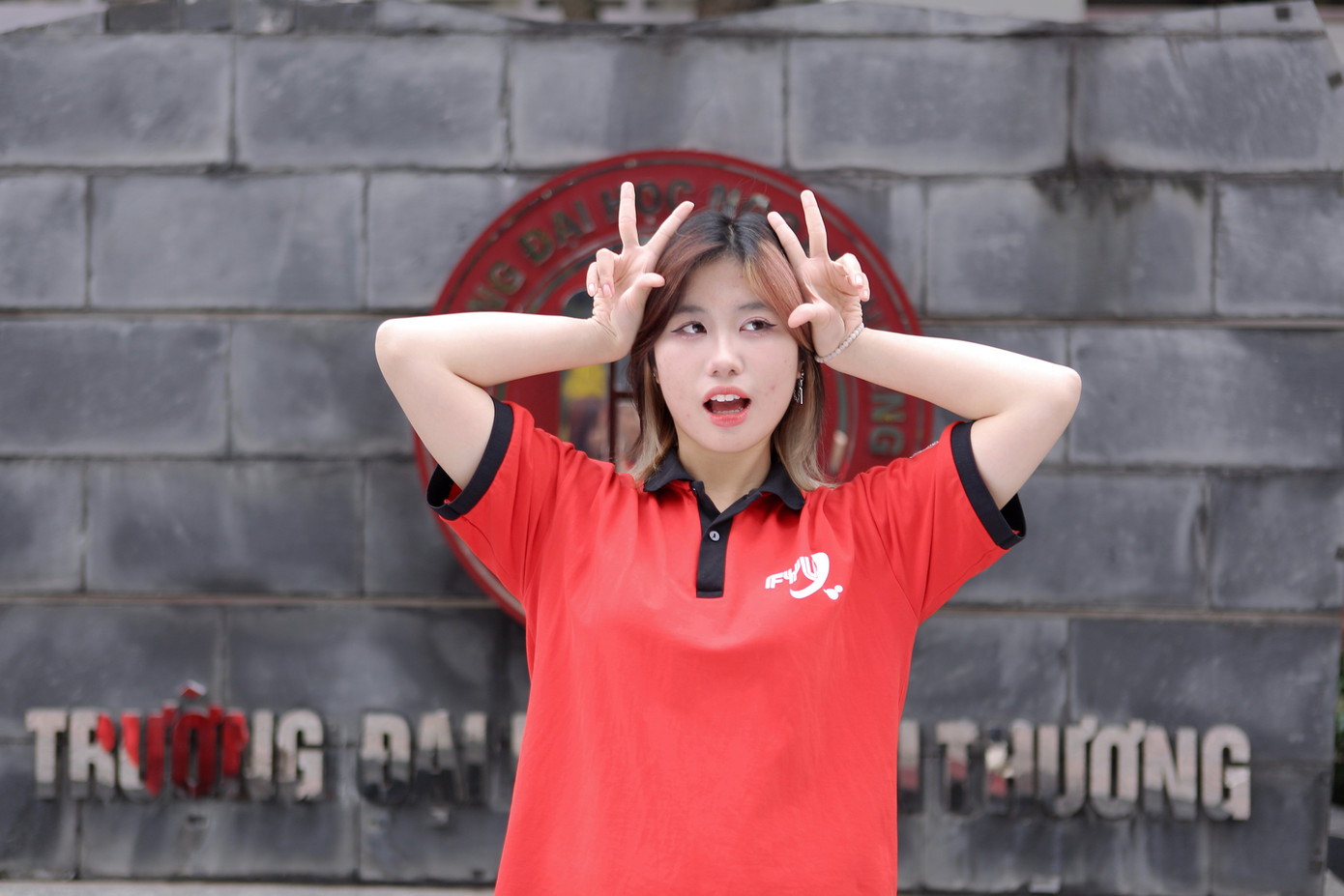 Học kỳ I năm nhất, Tài Uyên đạt GPA 3.8/4.0. Ngoài ra, cô nàng cũng tham gia viết bài đăng trong kỷ yếu Hội nghị Khoa học cấp đơn vị của khoa vào năm nhất.