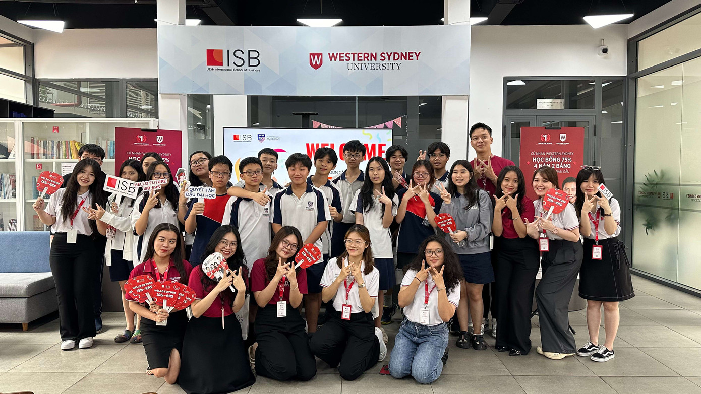 Khánh Huyền đã bén duyên với TP. HCM từ những năm cuối 11.