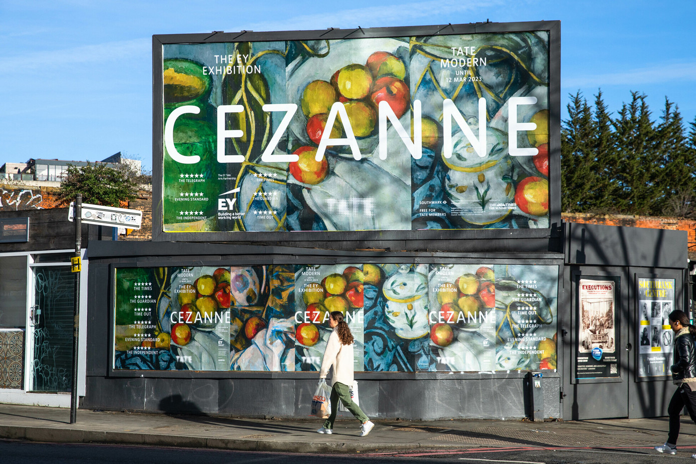 Một hình ảnh trong chuỗi chiến dịch quảng cáo Thanh Hằng lên kế hoạch cùng team.