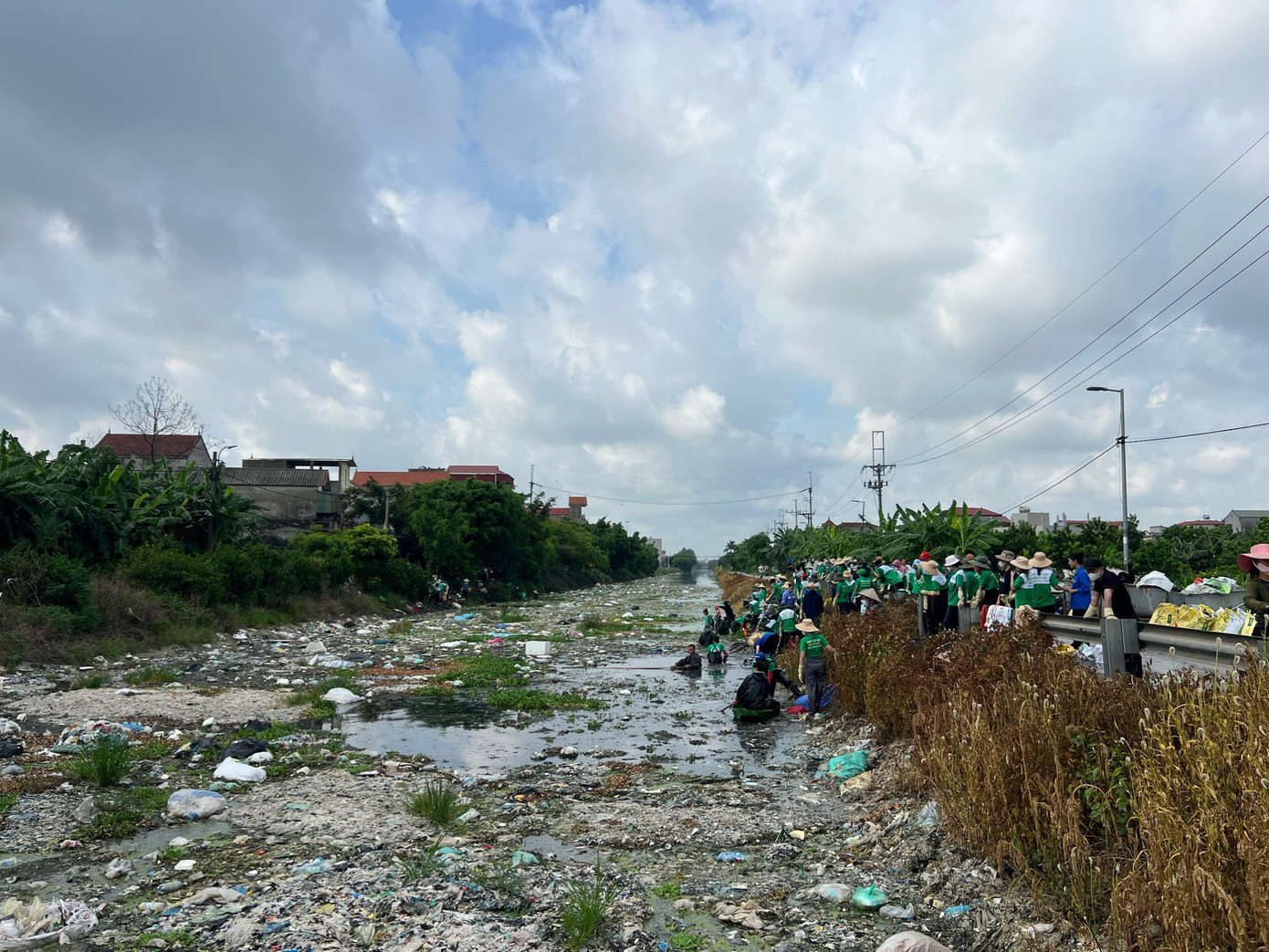 Những chiến binh ‘ra quân’ để bảo vệ môi trường cho người dân hôm nay, thế hệ ngày mai.