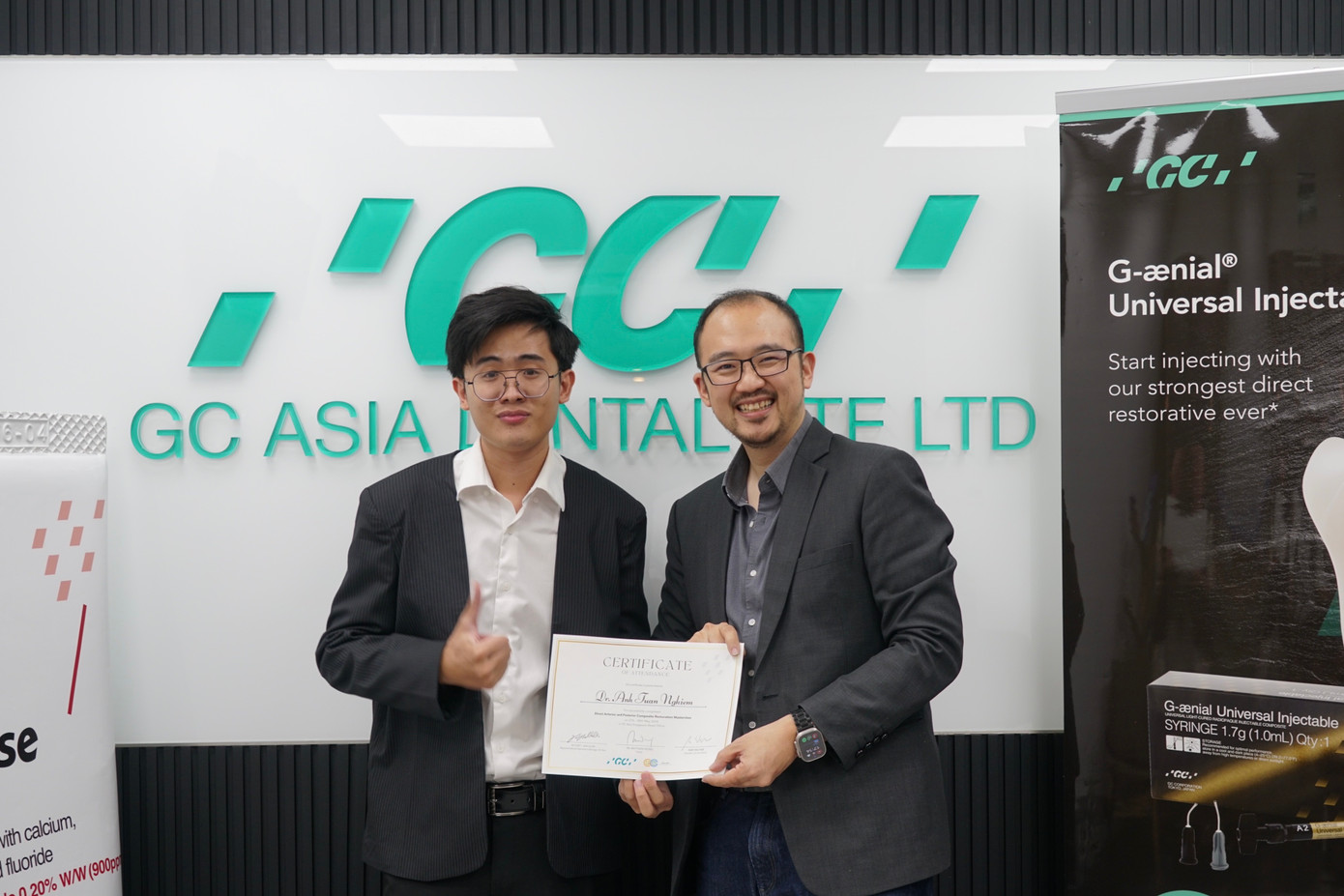 Tuấn Anh tham gia chương trình đào tạo GC Training Master Class của GC Asia Company tại Singapore. Tuấn Anh tham gia chương trình đào tạo GC Training Master Class của GC Asia Company tại Singapore.