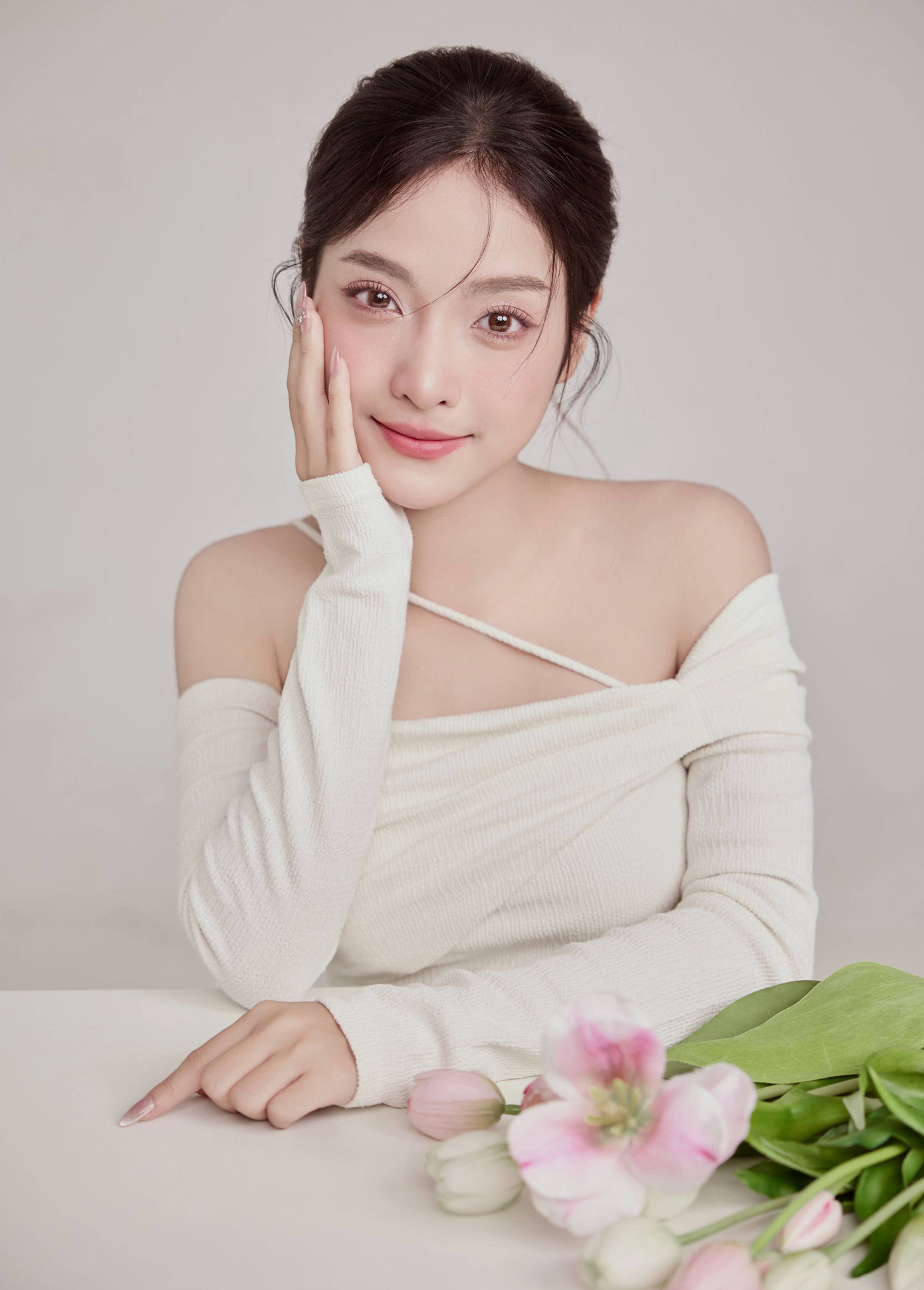 Nguyễn Ngọc Ánh hiện đang là sinh viên năm 3 tại Trường Đại học Khoa học Xã hội và Nhân văn. Nguyễn Ngọc Ánh hiện đang là sinh viên năm 3 tại Trường Đại học Khoa học Xã hội và Nhân văn.