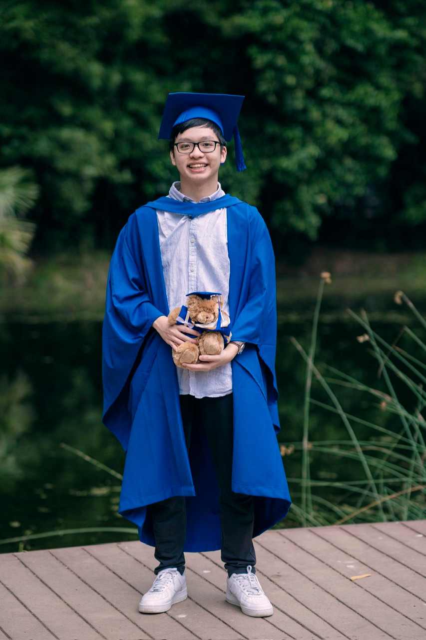 Đức Trí tốt nghiệp cử nhân ngành Thương mại - Trường Đại học Wollongong (Úc). Đức Trí tốt nghiệp cử nhân ngành Thương mại - Trường Đại học Wollongong (Úc).