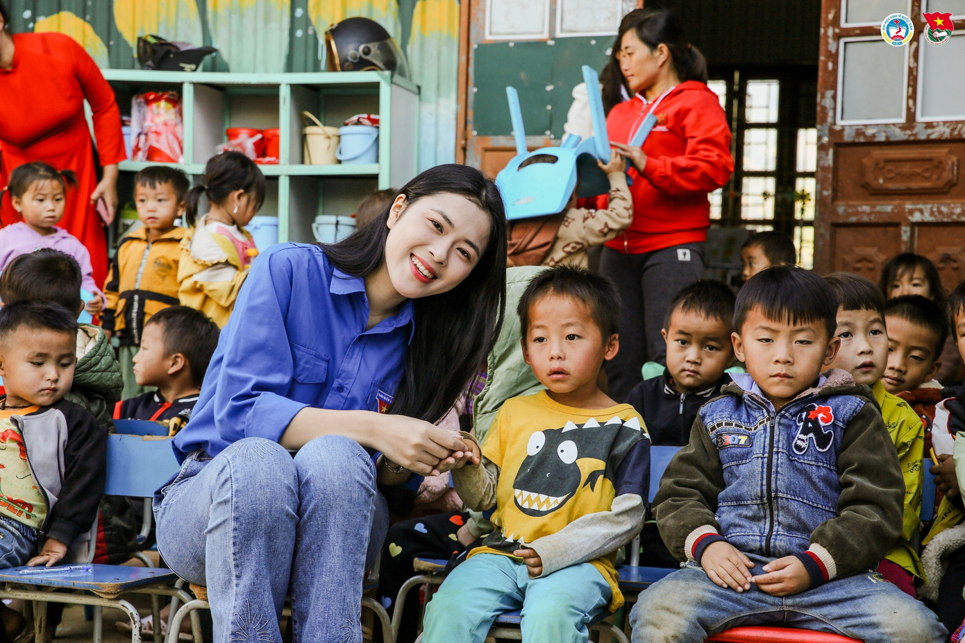 Hà Phương tham gia tình nguyện tại điểm trường mầm non Pú Nhu - Háng Sung, tỉnh Yên Bái. Hà Phương tham gia tình nguyện tại điểm trường mầm non Pú Nhu - Háng Sung, tỉnh Yên Bái.