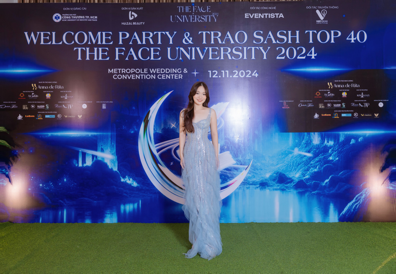 Kiều Oanh tại lễ trao sash Top 40 The Face University.