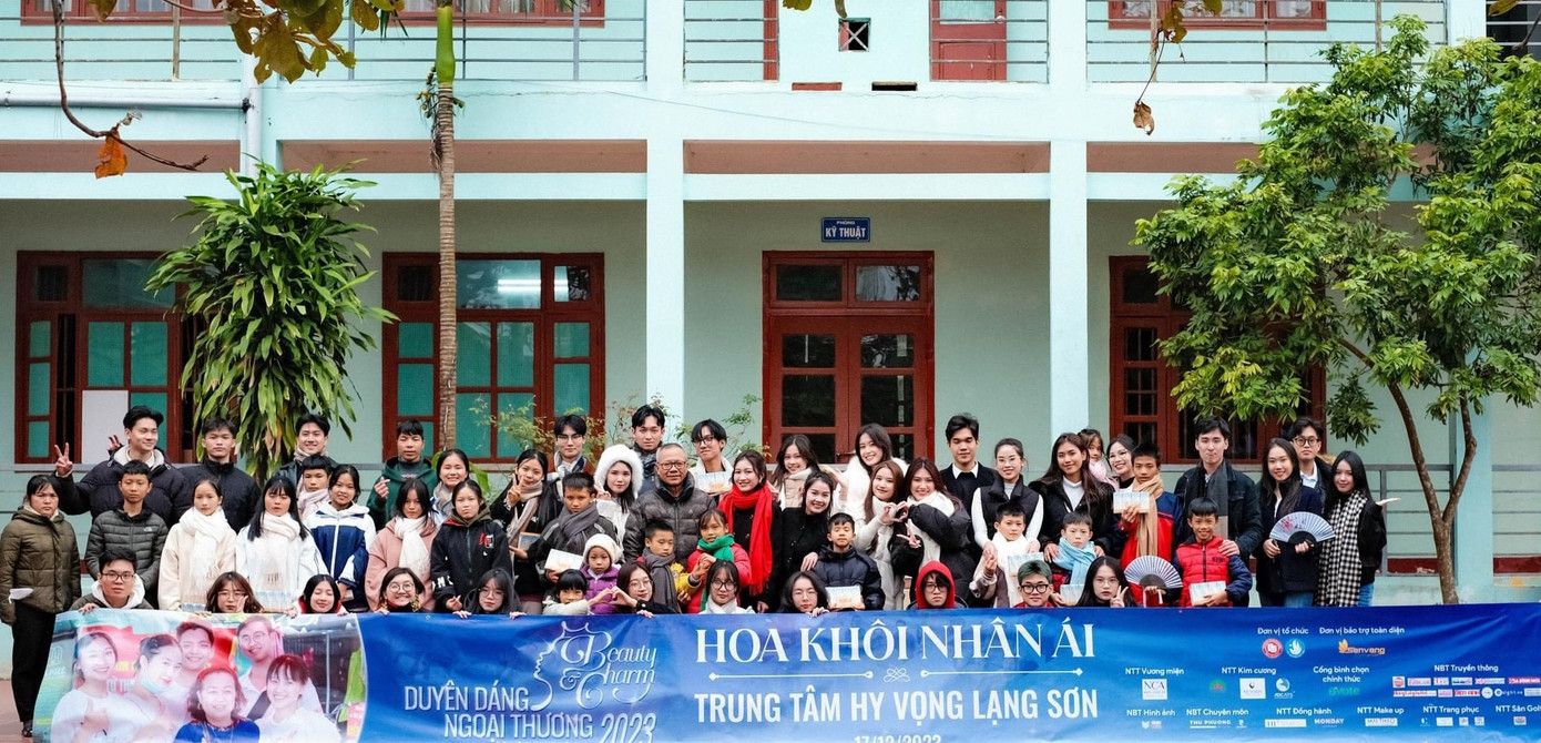 Diệu Anh tham gia hoạt động thiện nguyện cùng các thí sinh khác trong quá trình diễn ra cuộc thi. Diệu Anh tham gia hoạt động thiện nguyện cùng các thí sinh khác trong quá trình diễn ra cuộc thi.