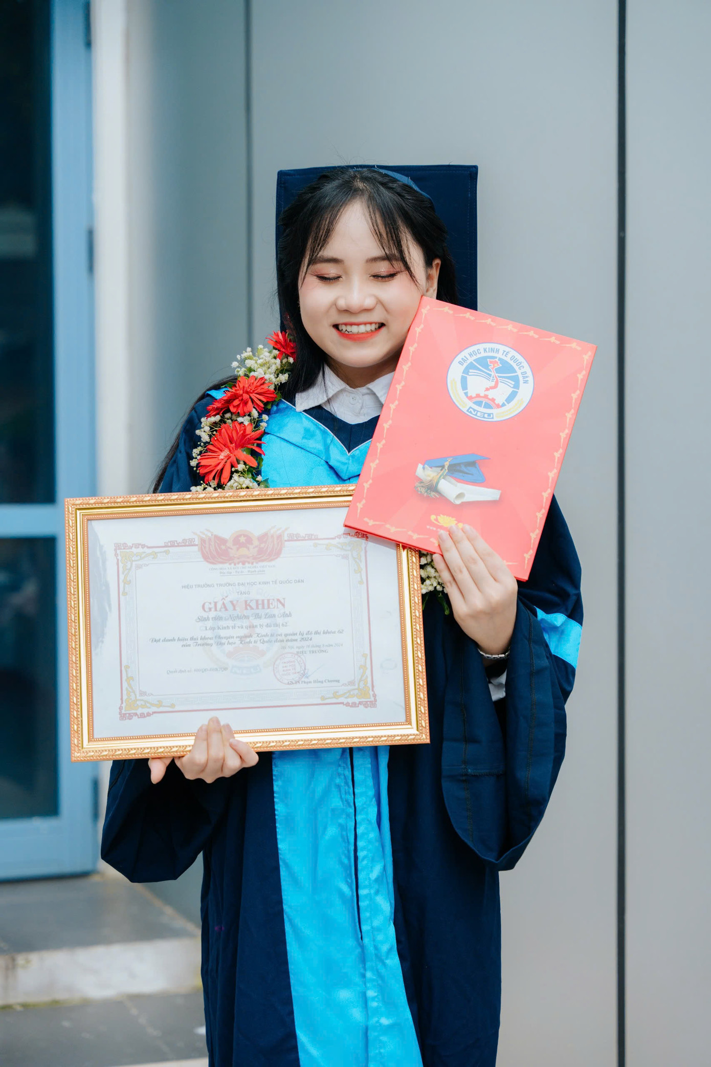 Nghiêm Thị Lan Anh xuất sắc chinh phục danh hiệu thủ khoa chuyên ngành Kinh tế và Quản lý đô thị tại Trường Đại học Kinh tế Quốc dân.