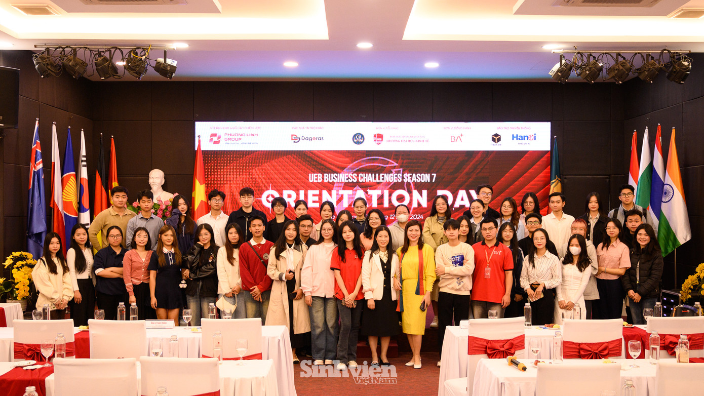 Orientation Day là sự kiện đầu tiên nằm trong chuỗi hoạt động của cuộc thi UEB Business Challenges mùa 7. Đây chính là cơ hội cho các thí sinh được kết nối và giao lưu trực tiếp với các diễn giả đầu ngành dày dặn kinh nghiệm, đồng thời giải đáp các thắc mắc trước khi bước vào chặng hành trình chinh phục ngôi vương. Orientation Day là sự kiện đầu tiên nằm trong chuỗi hoạt động của cuộc thi UEB Business Challenges mùa 7. Đây chính là cơ hội cho các thí sinh được kết nối và giao lưu trực tiếp với các diễn giả đầu ngành dày dặn kinh nghiệm, đồng thời giải đáp các thắc mắc trước khi bước vào chặng hành trình chinh phục ngôi vương.