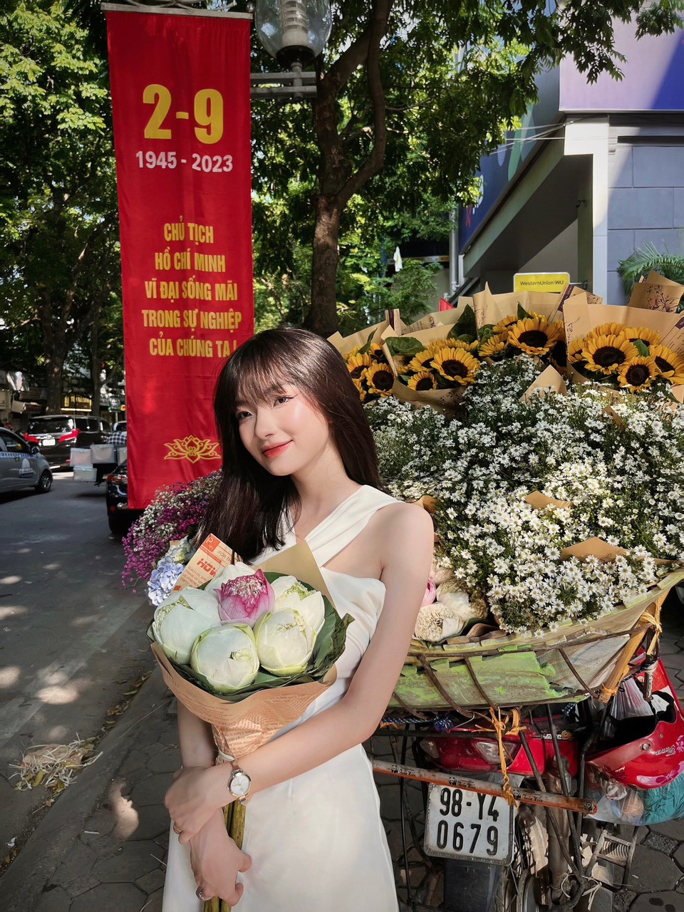 Nhi đang là sinh viên năm cuối ngành Truyền thông chính sách tại Học viện Báo chí và Tuyên truyền.