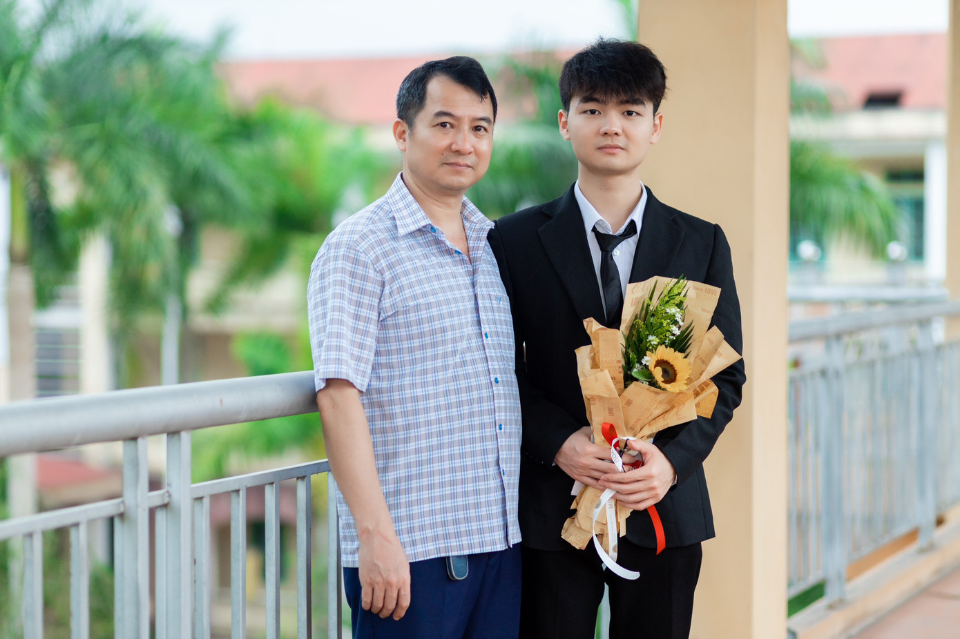 Gia đình là điểm tựa giúp Thái Hòa có động lực cố gắng học tập và trưởng thành. Gia đình là điểm tựa giúp Thái Hòa có động lực cố gắng học tập và trưởng thành.