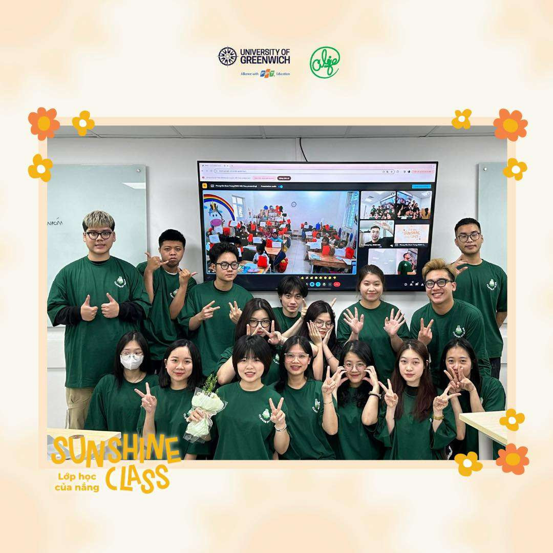 Đức Hiếu là Trưởng ban Hậu cần của Dự án dạy tiếng Anh cho trẻ em vùng cao Sunshine Class. Đức Hiếu là Trưởng ban Hậu cần của Dự án dạy tiếng Anh cho trẻ em vùng cao Sunshine Class.