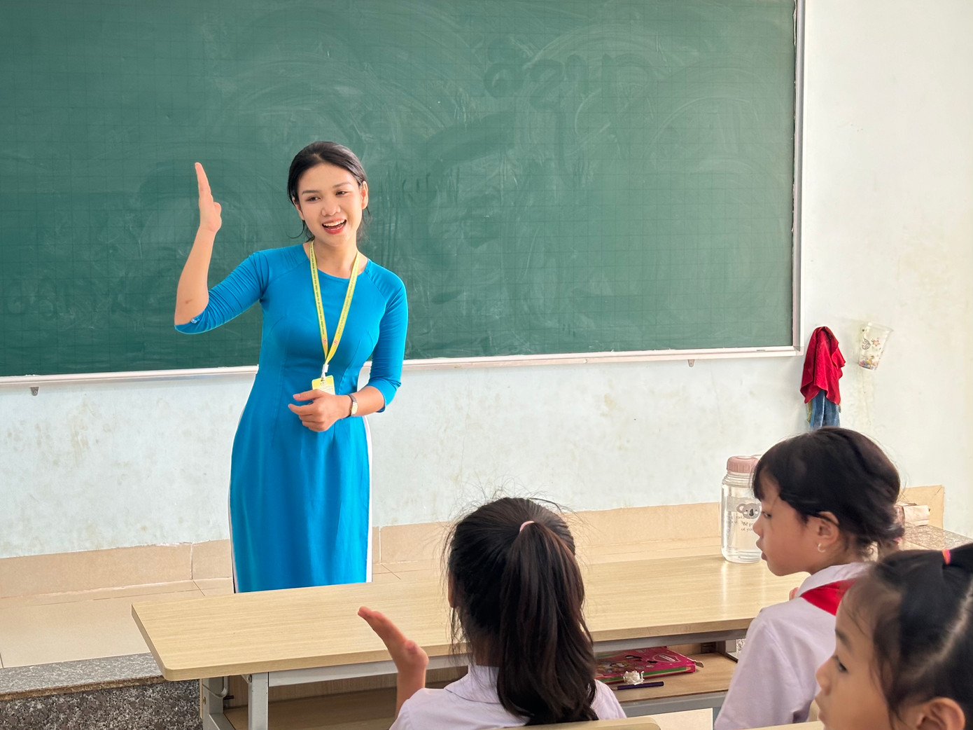 Tập huấn nghiệp vụ sư phạm cho giáo viên tiểu học tại Trường Hữu nghị Việt - Lào, tỉnh Champasak. Tập huấn nghiệp vụ sư phạm cho giáo viên tiểu học tại Trường Hữu nghị Việt - Lào, tỉnh Champasak.