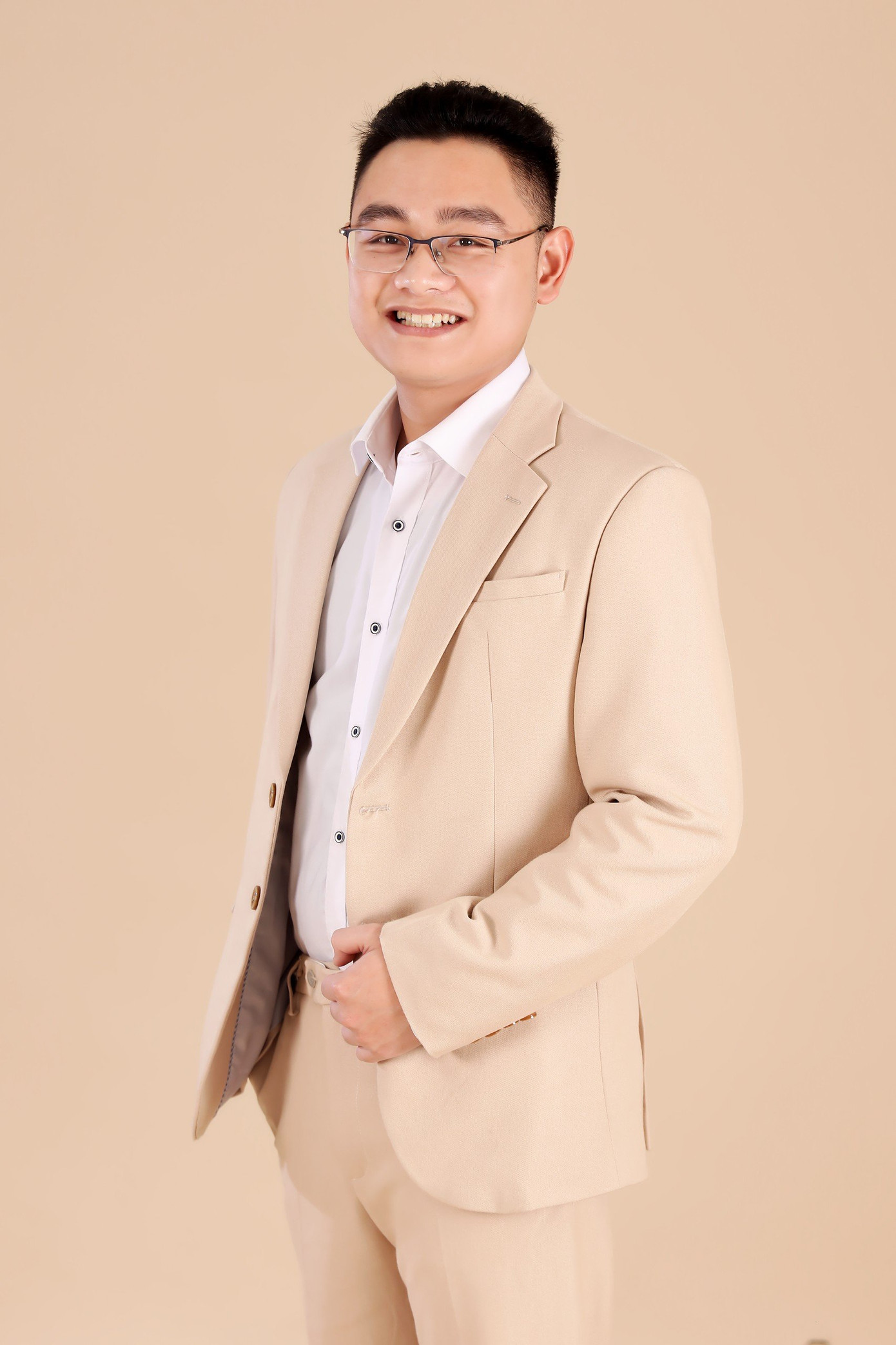 Đinh Khắc Minh hiện đang là Chủ tịch của dự án Red music Society (Mùa 4). Đinh Khắc Minh hiện đang là Chủ tịch của dự án Red music Society (Mùa 4).