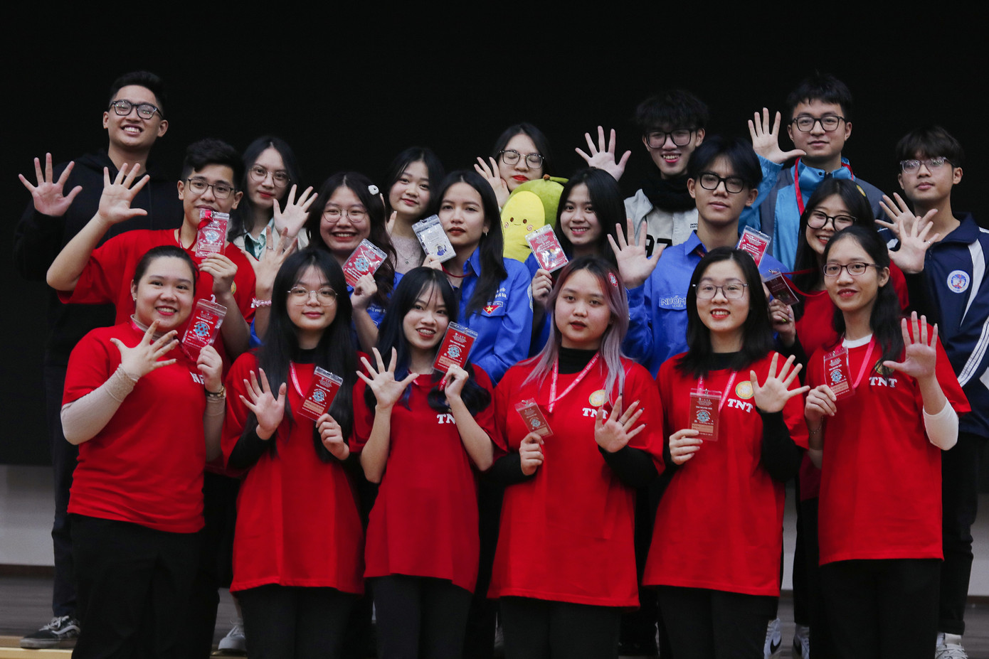 Cô là tình nguyện viên chương trình Ngày hội Hiến máu toàn trường - Dòng Máu Lạc Hồng lần 1 năm 2023. Cô là tình nguyện viên chương trình Ngày hội Hiến máu toàn trường - Dòng Máu Lạc Hồng lần 1 năm 2023.