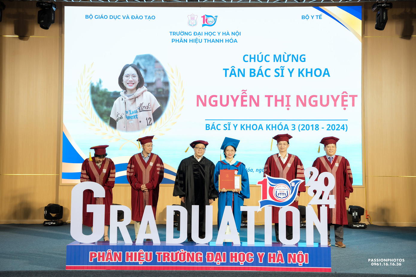 Tốt nghiệp Bác sĩ đa khoa loại Giỏi của Trường ĐH Y Hà Nội phân hiệu tại Thanh Hóa. Tốt nghiệp Bác sĩ đa khoa loại Giỏi của Trường ĐH Y Hà Nội phân hiệu tại Thanh Hóa.