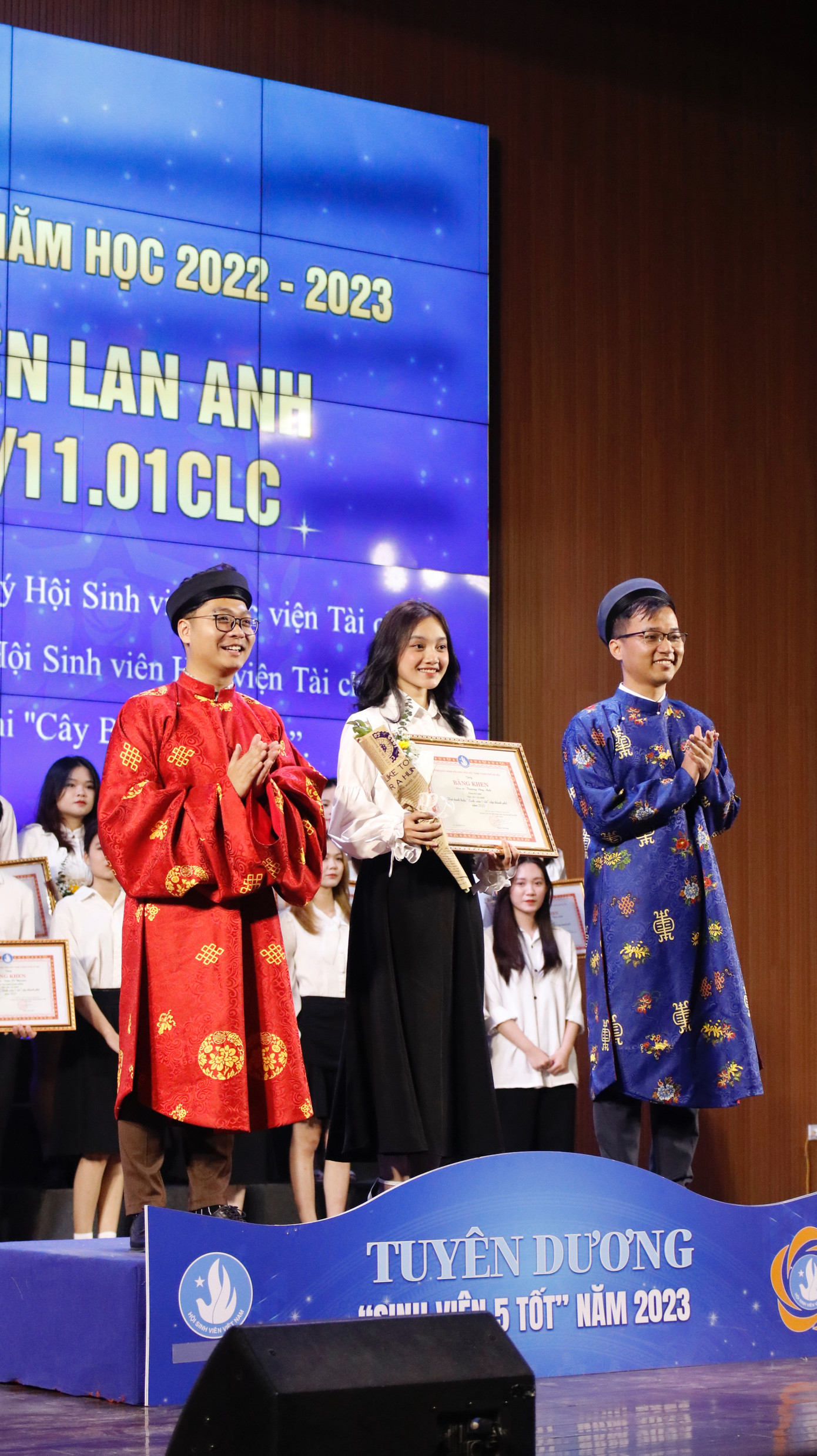 Nguyễn Lan Anh đạt danh hiệu “Sinh viên 5 Tốt” cấp thành phố năm học 2022-2023.