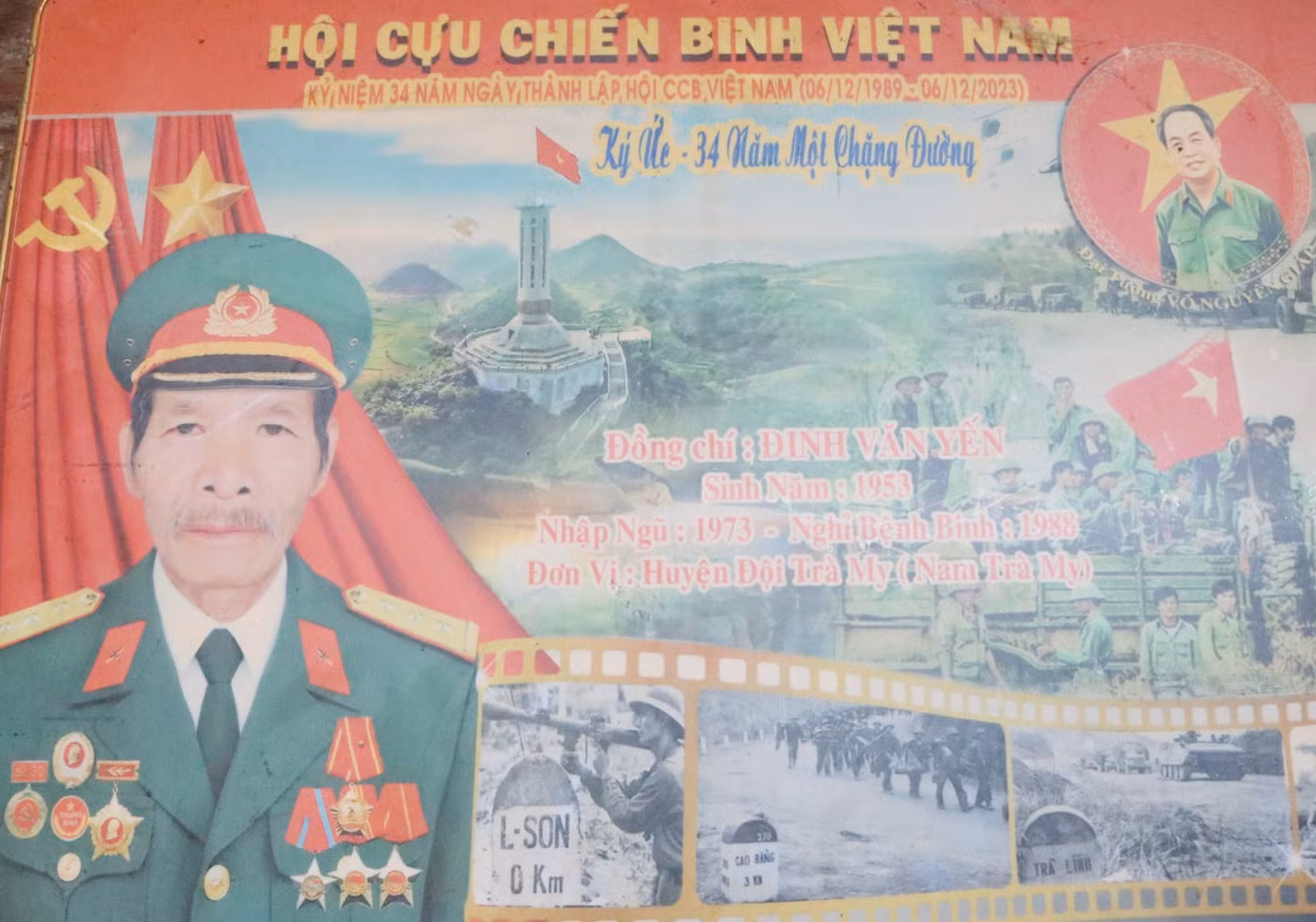 Bố Yến từng là một người lính. Bố Yến từng là một người lính.