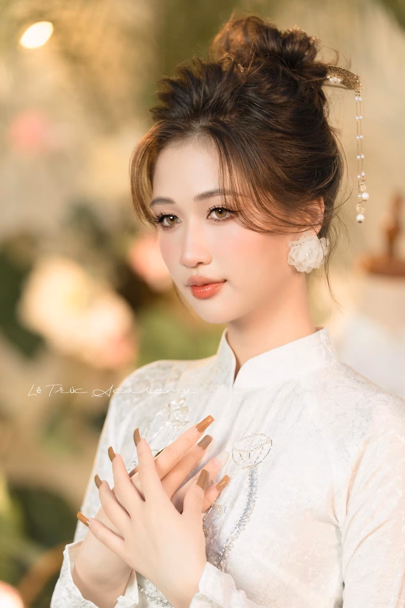 Theo cô bạn, nghề mẫu ảnh là công việc có thiên hướng nghệ thuật.