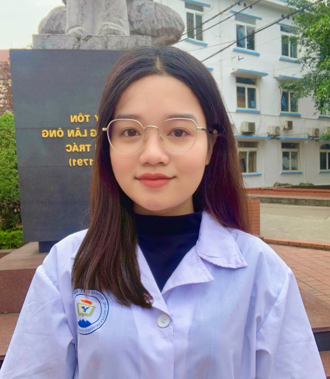 Hiện tại, nữ sinh năm cuối đang tham gia vào dự án sáng chế cây ATM thu gom lon nhựa trong nhóm học bổng của tập đoàn SCG Việt Nam. Hiện tại, nữ sinh năm cuối đang tham gia vào dự án sáng chế cây ATM thu gom lon nhựa trong nhóm học bổng của tập đoàn SCG Việt Nam.