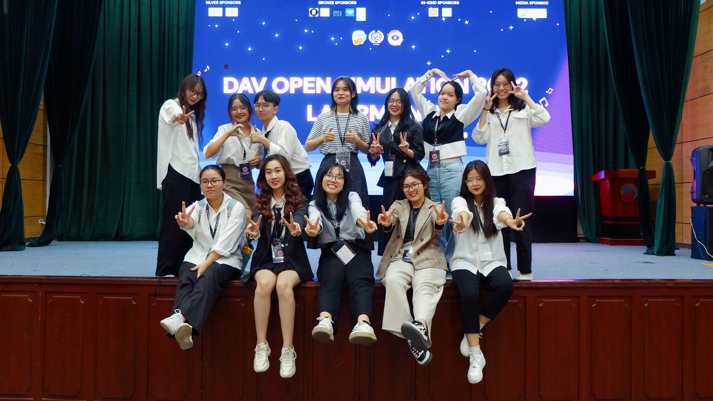 Diệu Anh tham gia sự kiện thường niên của CLB DAV MUN “DOS - DAV OPEN SIMULATION 2023”.