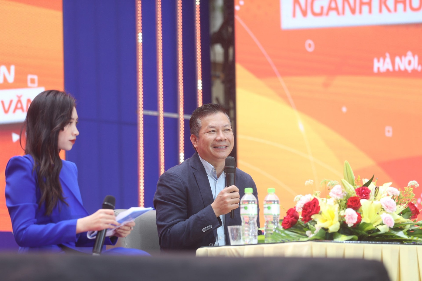 Vị diễn giả đánh giá cao trí thông minh cảm xúc của sinh viên ngành Khoa học Xã hội và Nhân văn. (Ảnh: USSH Media) Vị diễn giả đánh giá cao trí thông minh cảm xúc của sinh viên ngành Khoa học Xã hội và Nhân văn. (Ảnh: USSH Media)